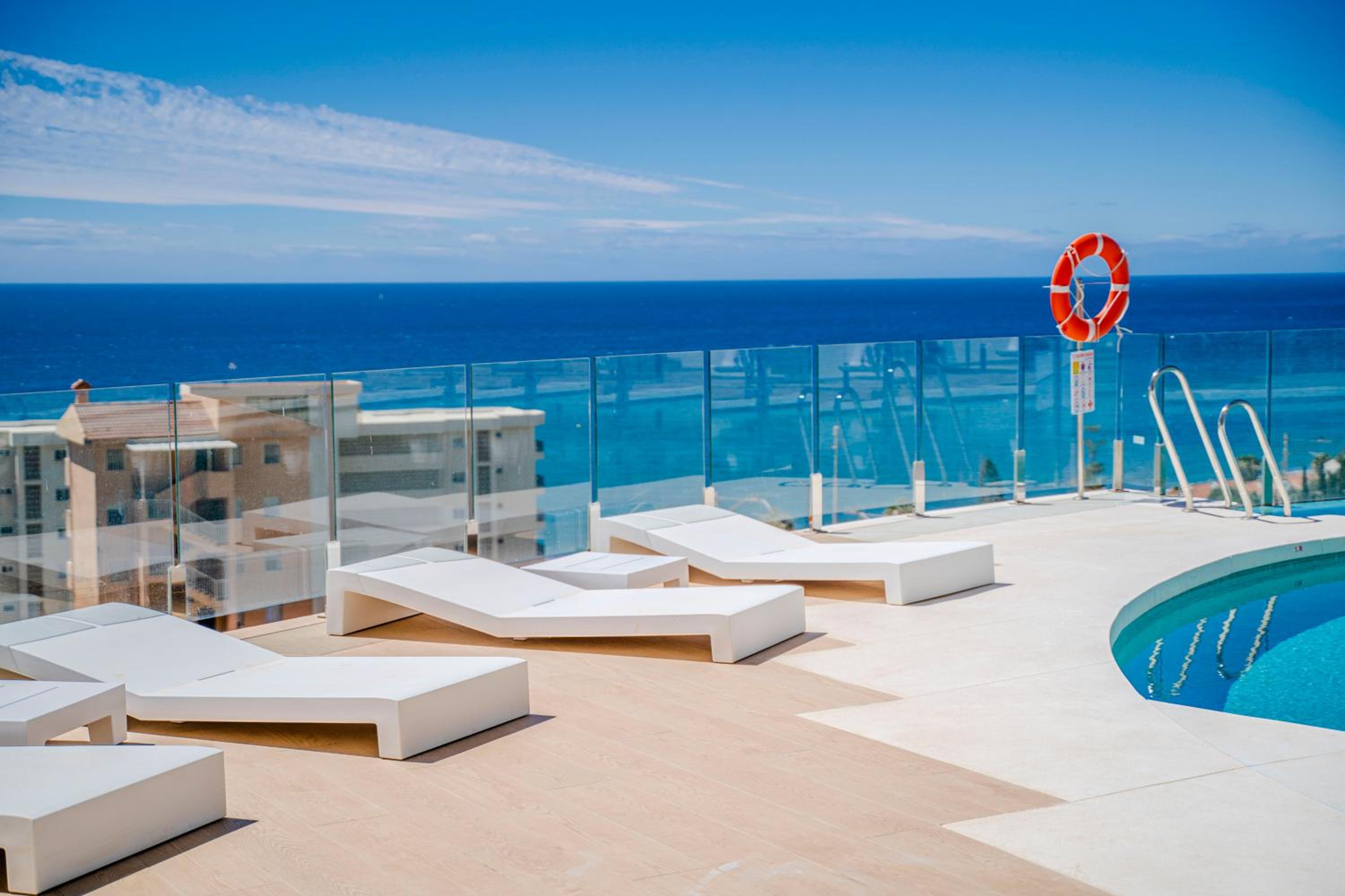 Hotel Sea Views Apartment Lucy - Image 1