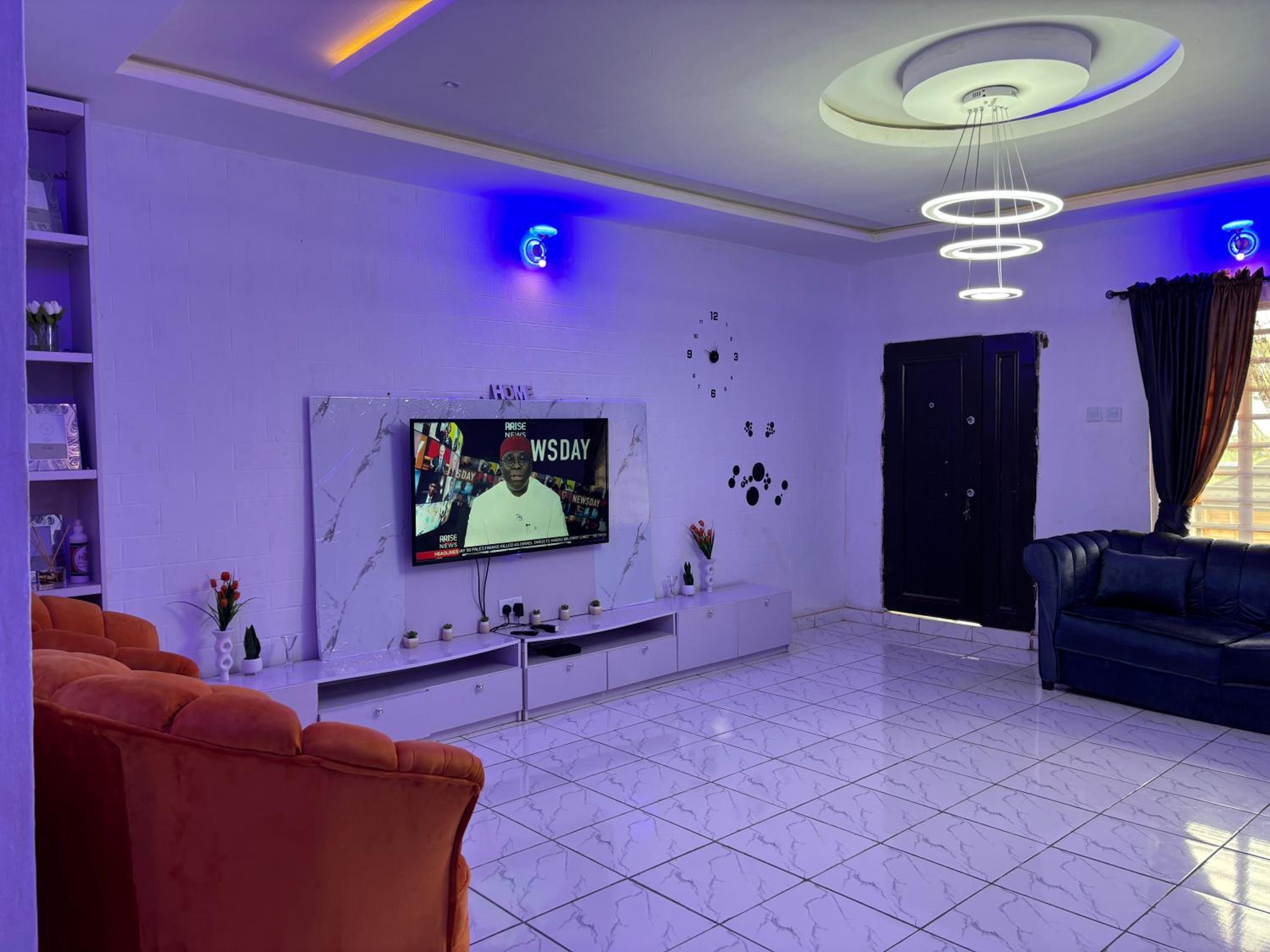 Graceville Luxury Haven view 3