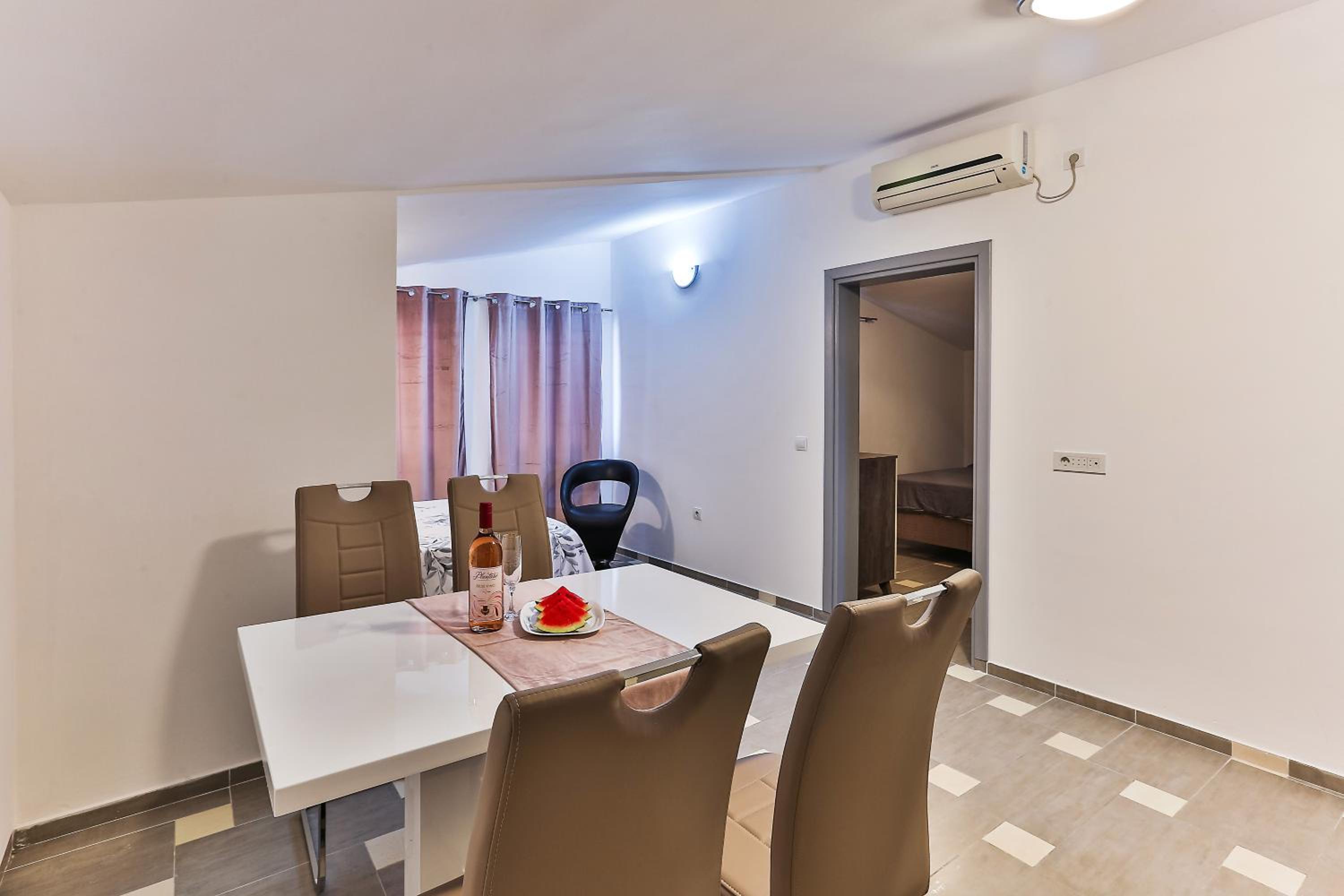 Shanti apartments
