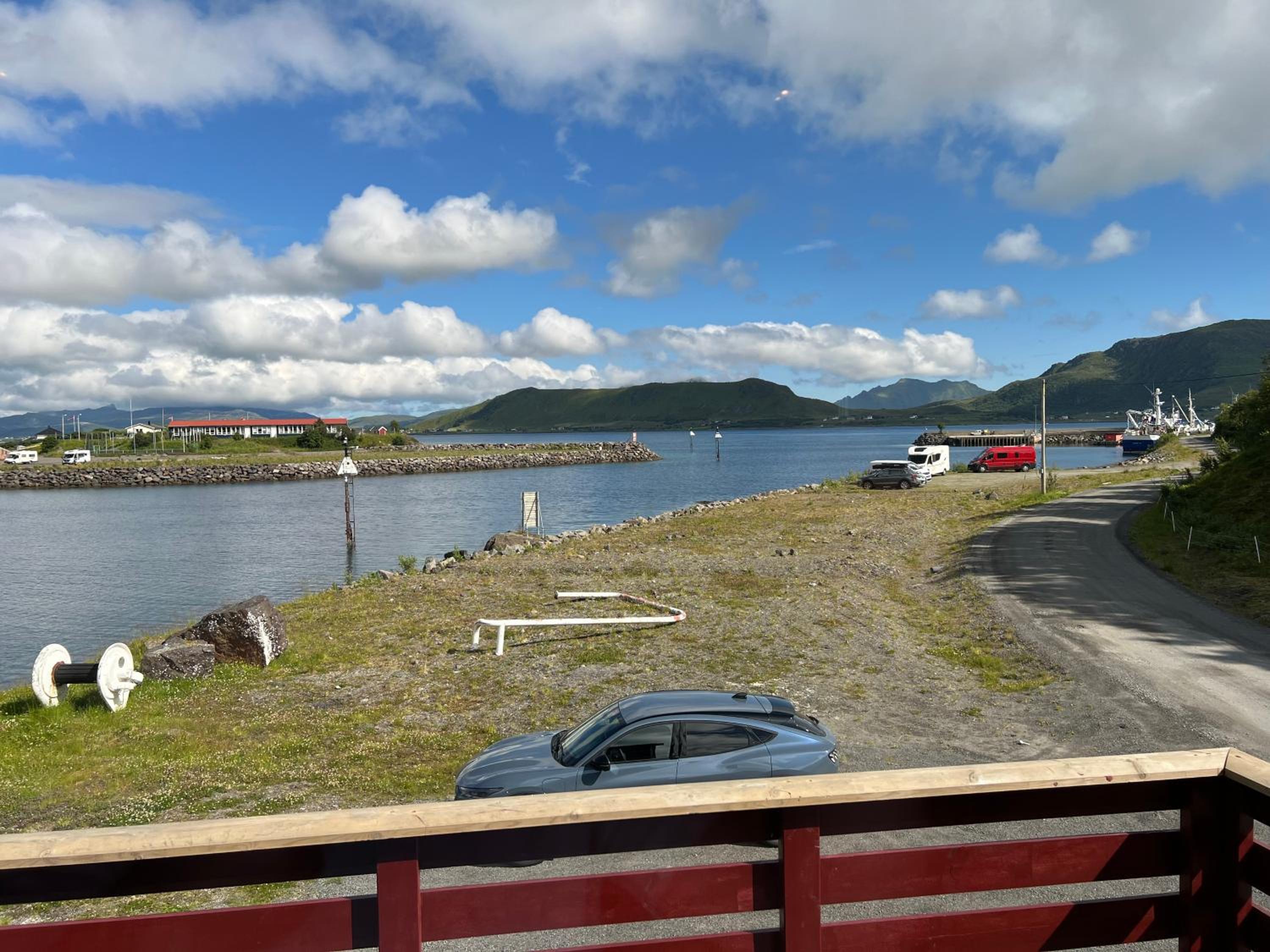 NE Leilighet-rorbu view 3