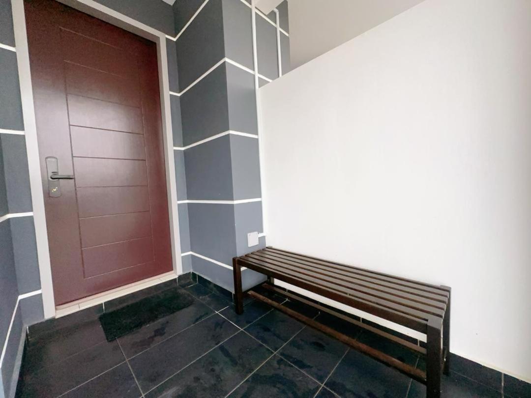 A23 Hello Baby Dato Onn Tebing 15PAX Private Bathroom
