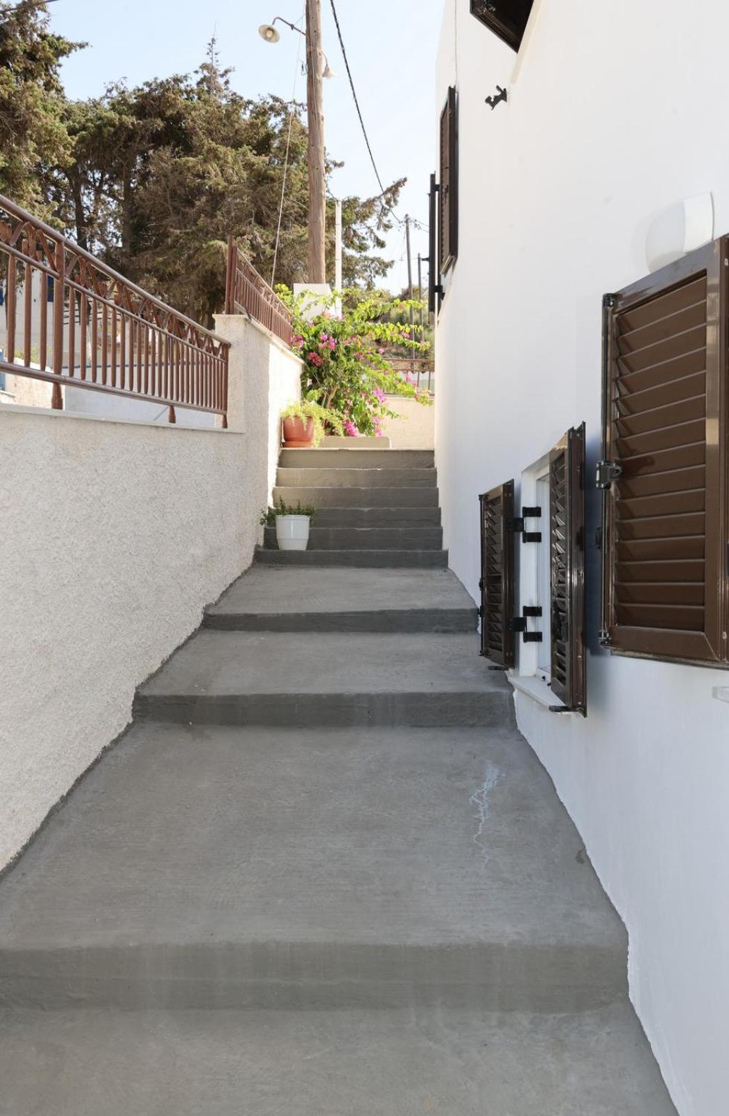 Aira Apartments
