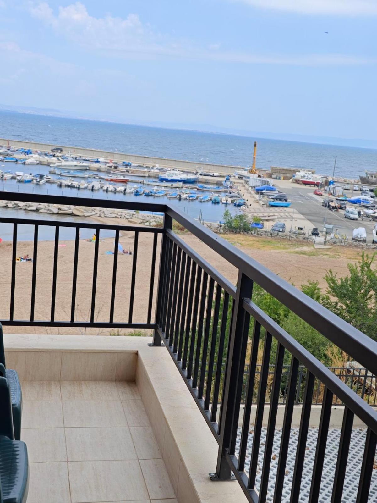 Admiral sea residence