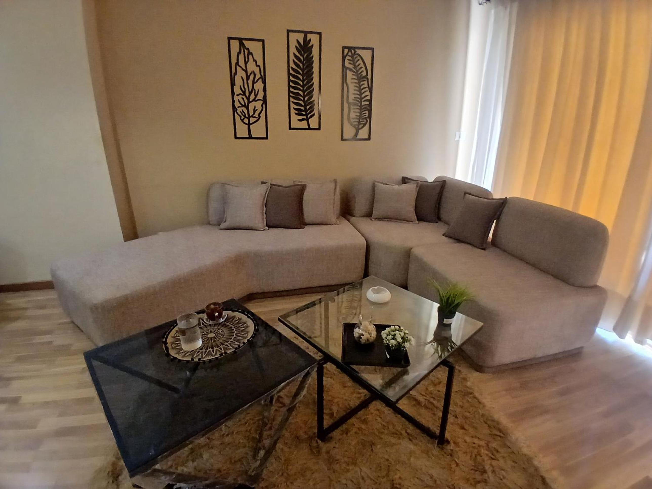 Luxerious apartment with a private garden and pool access