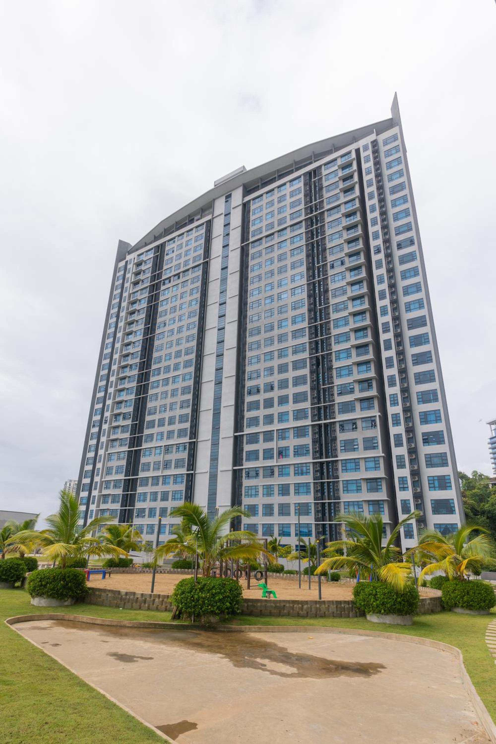 Charis Seaview Suites at Jesselton Quay Kota Kinabalu photo 6