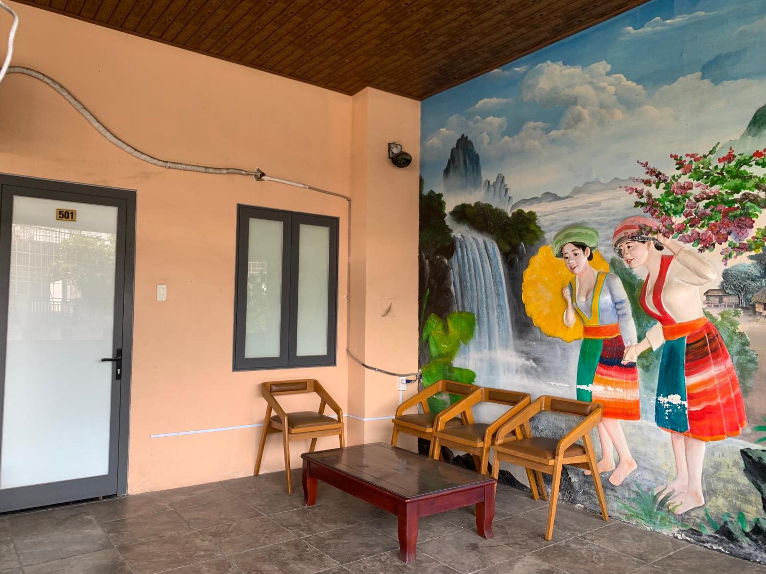 HA LONG Hotel Linh Trung Thu Duc HCMC