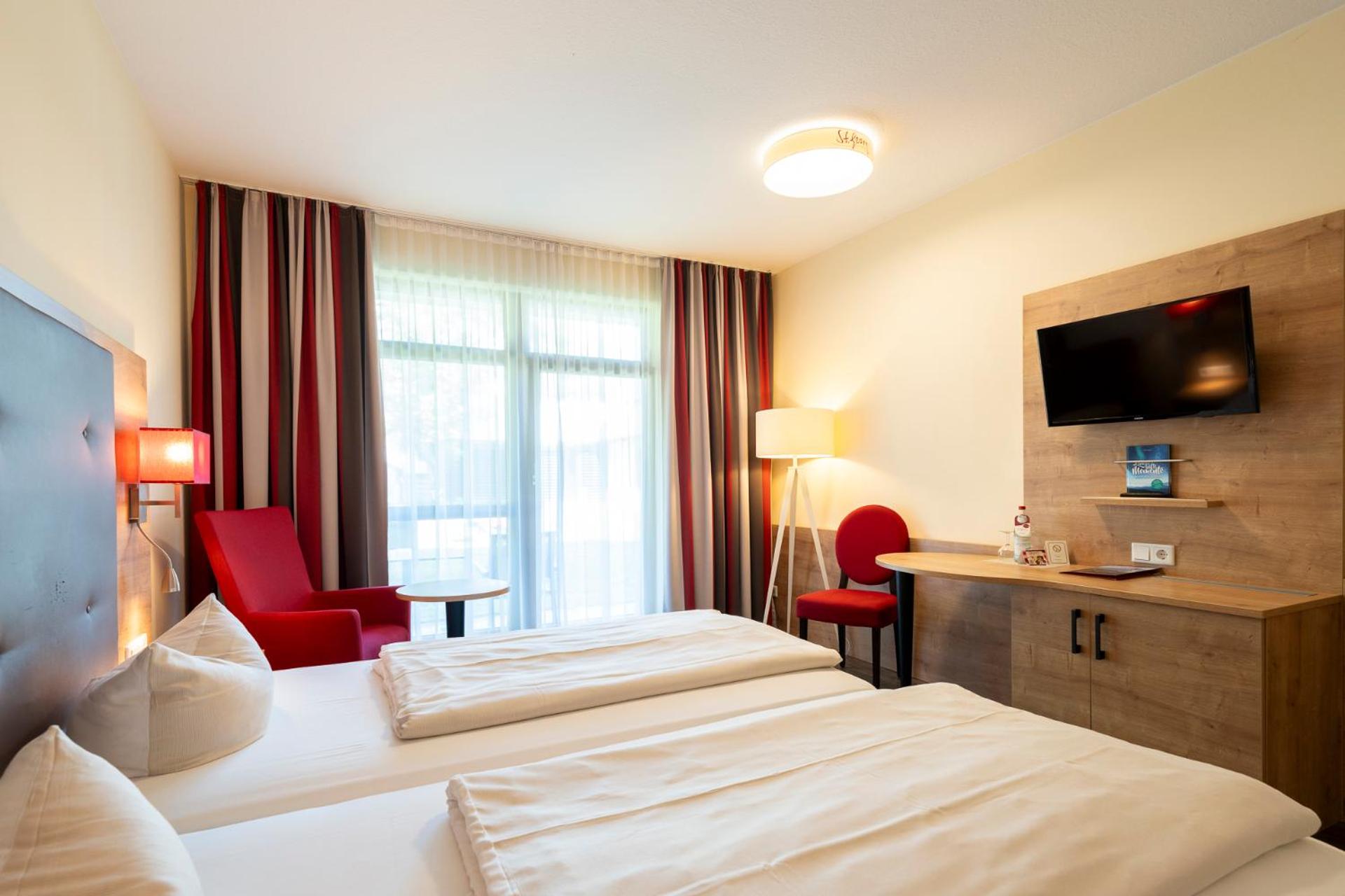 Hotel St. Georg en Bad Aibling — hotel room