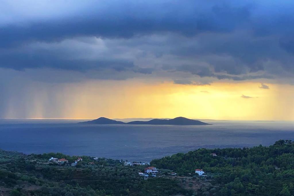 Xydeas Panoramic Seaview House