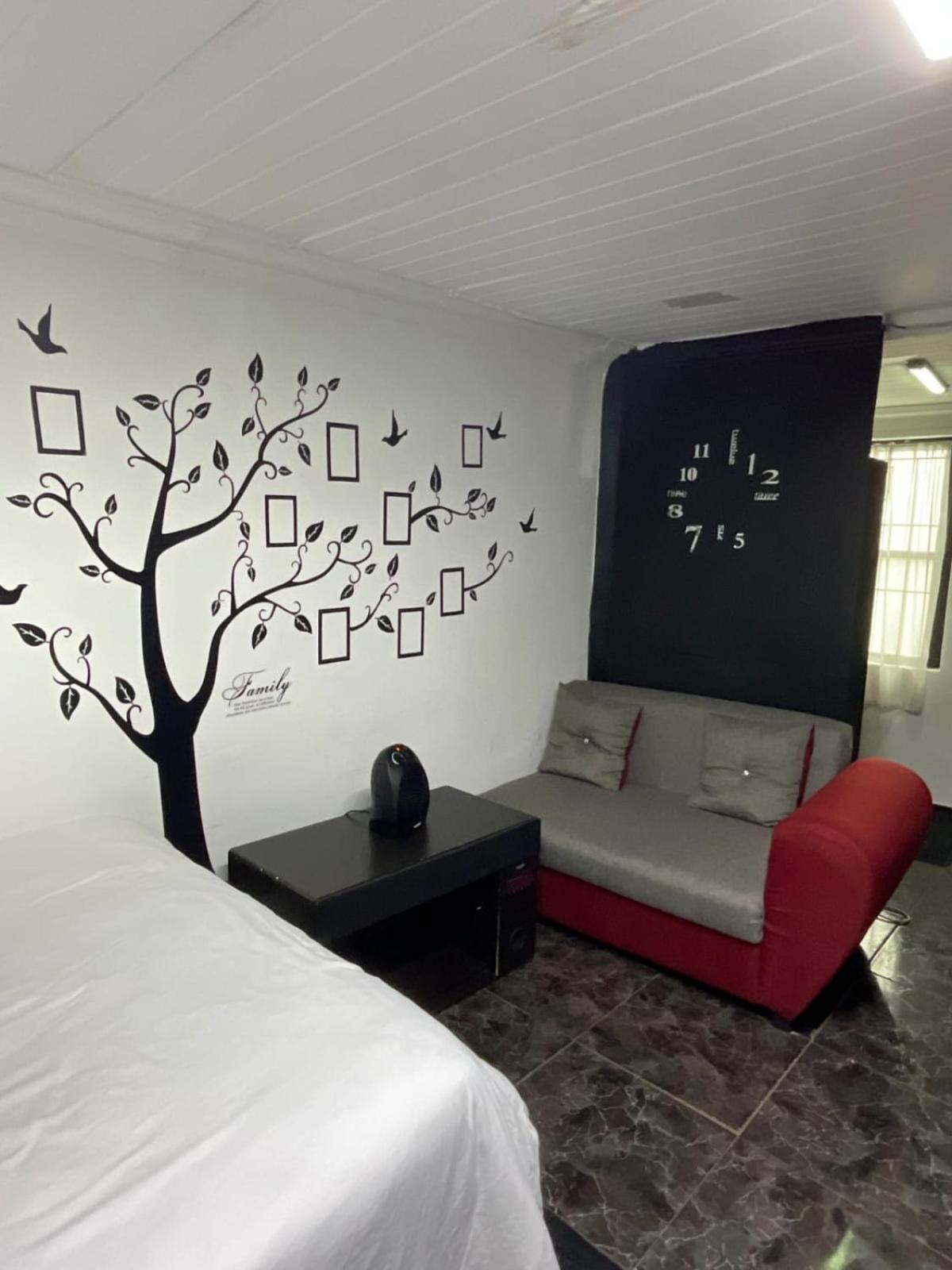 Bachelor Pad Rondebosch