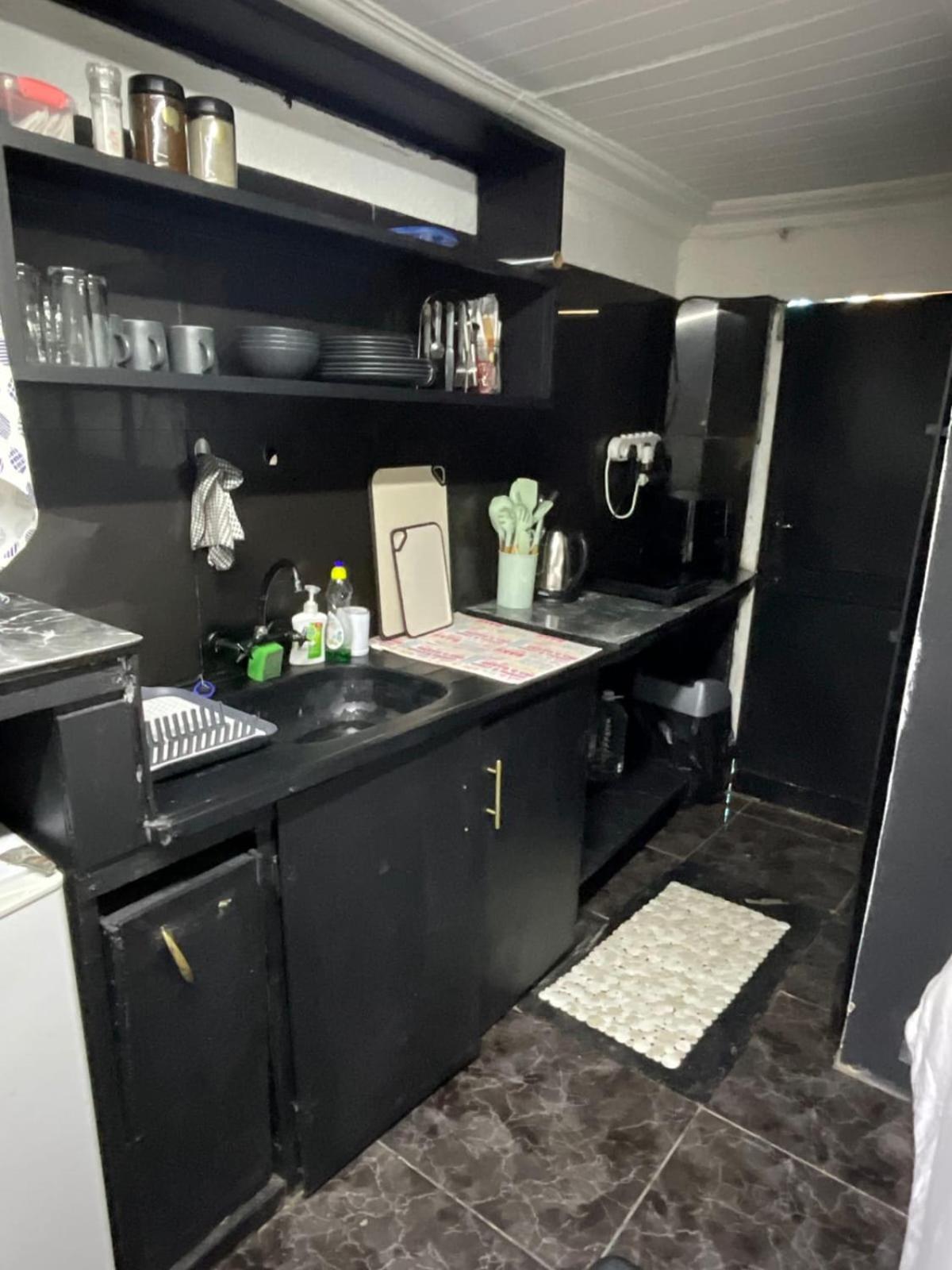 Bachelor Pad Rondebosch