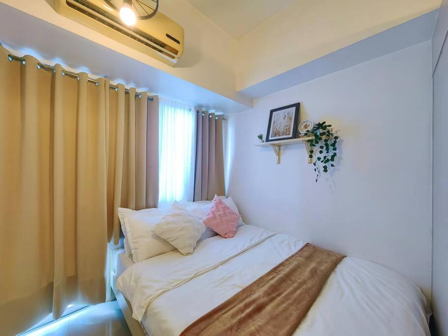 1BR Condotel with Balcony at SM Light Residences #LT02 view 5