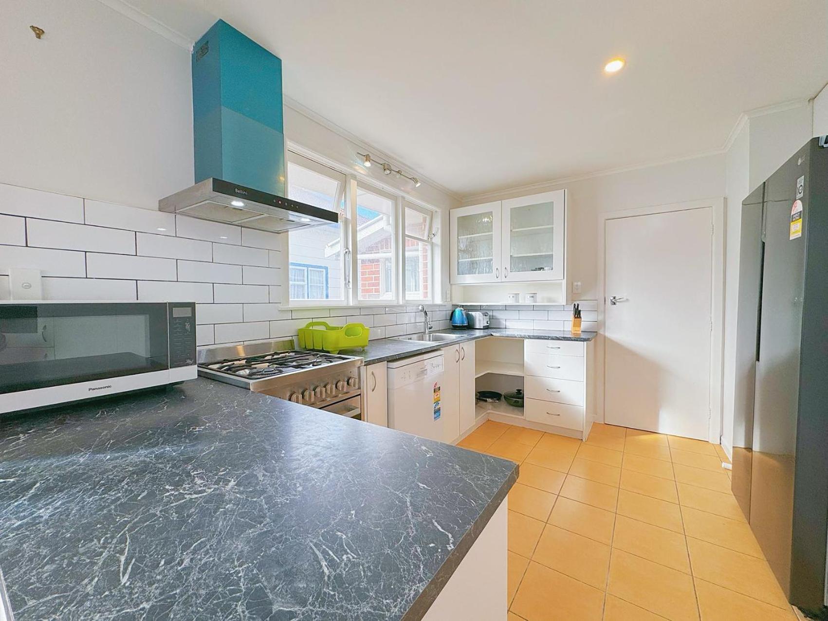 Charming Spacious 4 BR house view 3