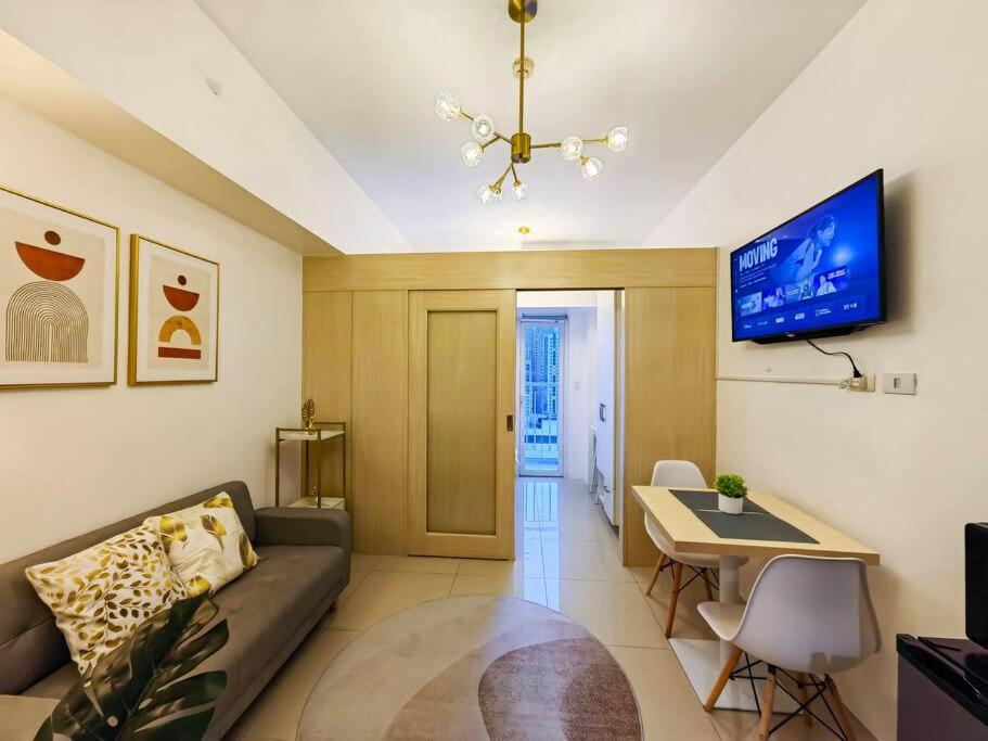 1BR Condotel with Balcony at SM Light Residences #LT03 view 4