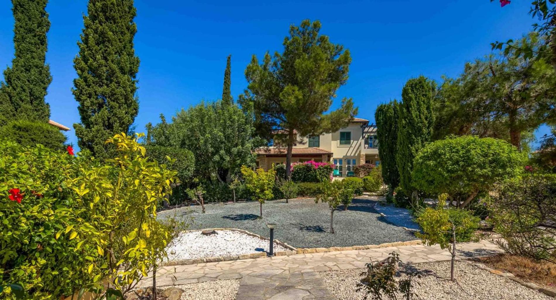 Charming Junior Villa Polemi, in the heart of Aphrodite Hills