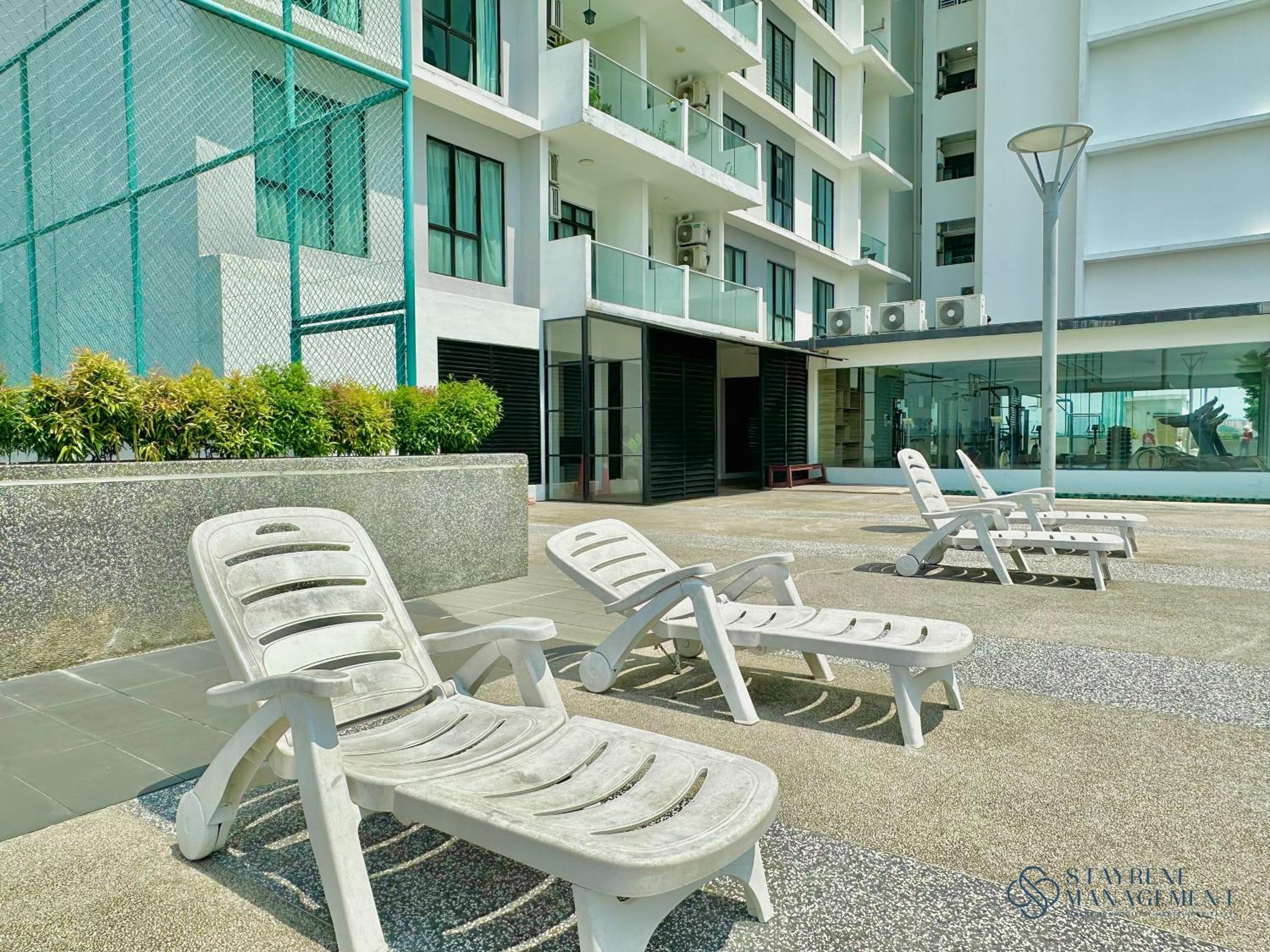 The Platino Near Paradigm Mall By Stayrene