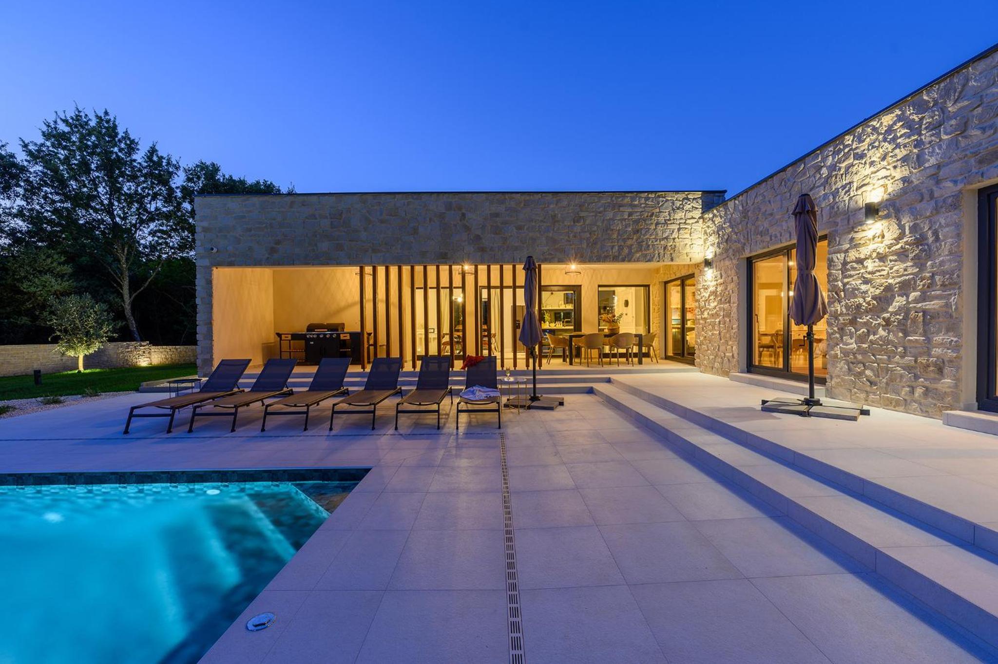 Villa Green Frame East - beautiful pet friendly ground floor villa for 7 people in Central Istria