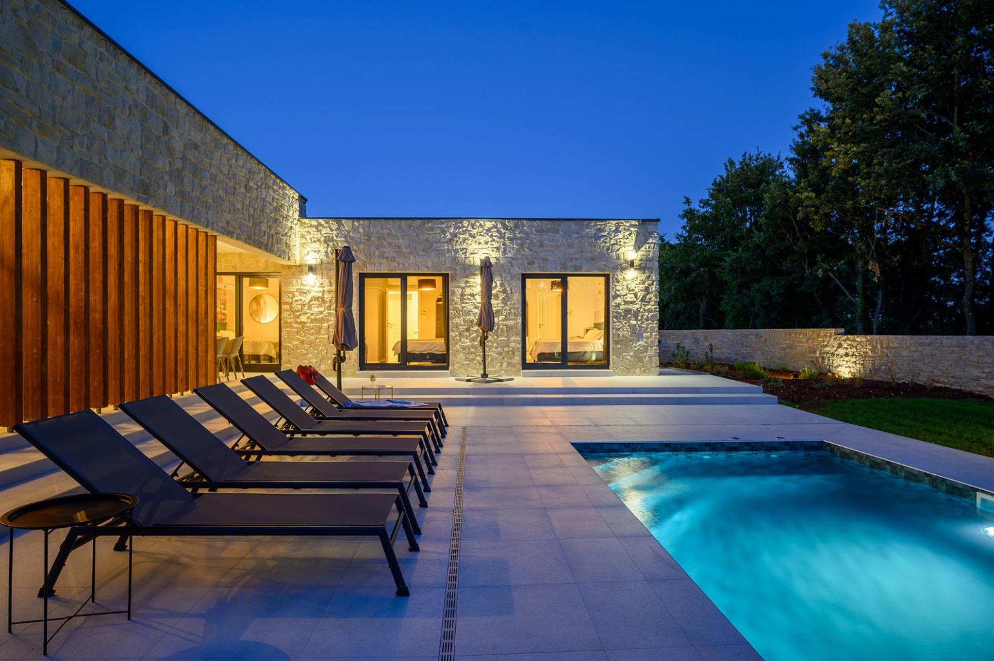 Villa Green Frame East - beautiful pet friendly ground floor villa for 7 people in Central Istria