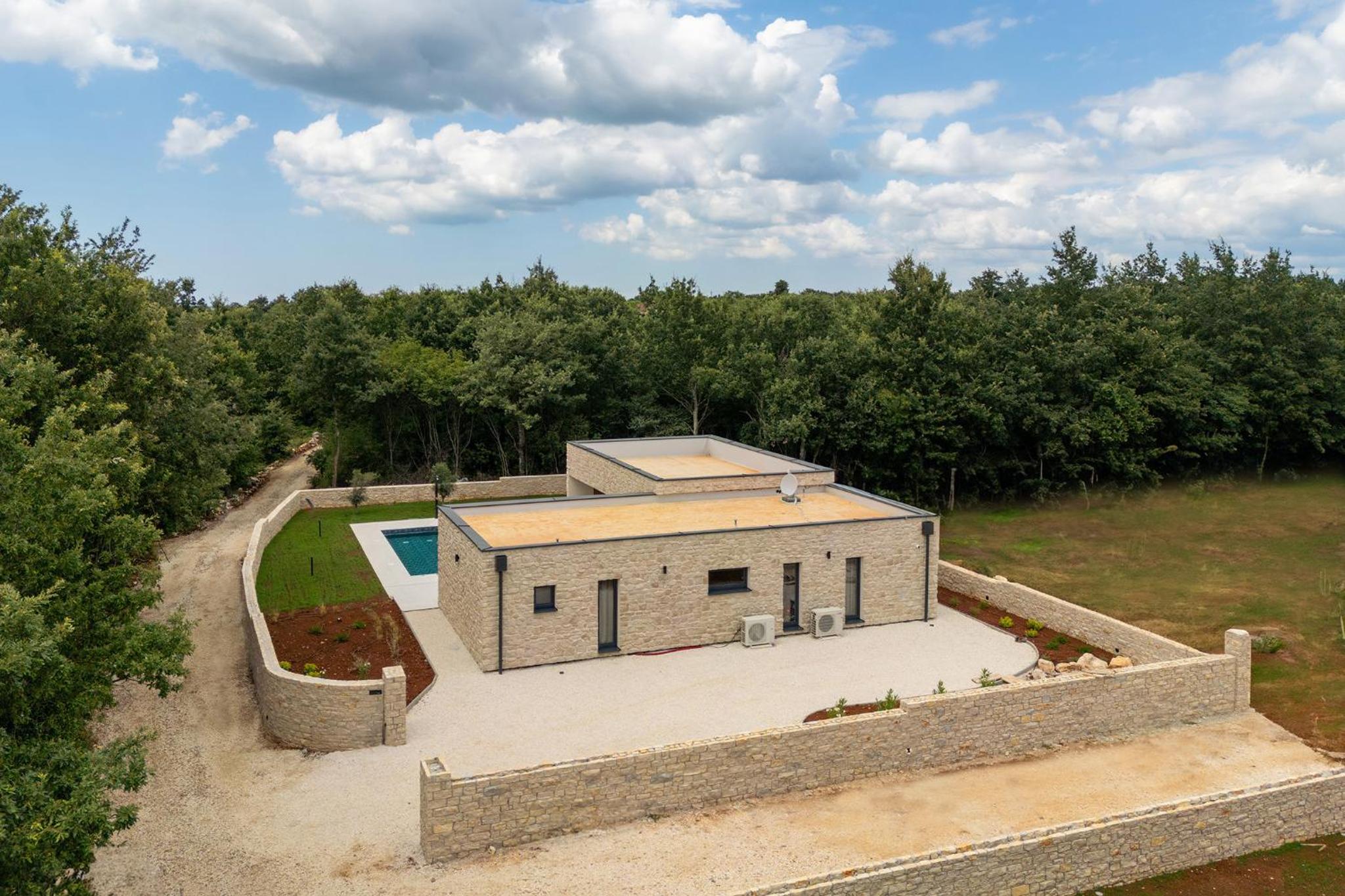 Villa Green Frame East - beautiful pet friendly ground floor villa for 7 people in Central Istria