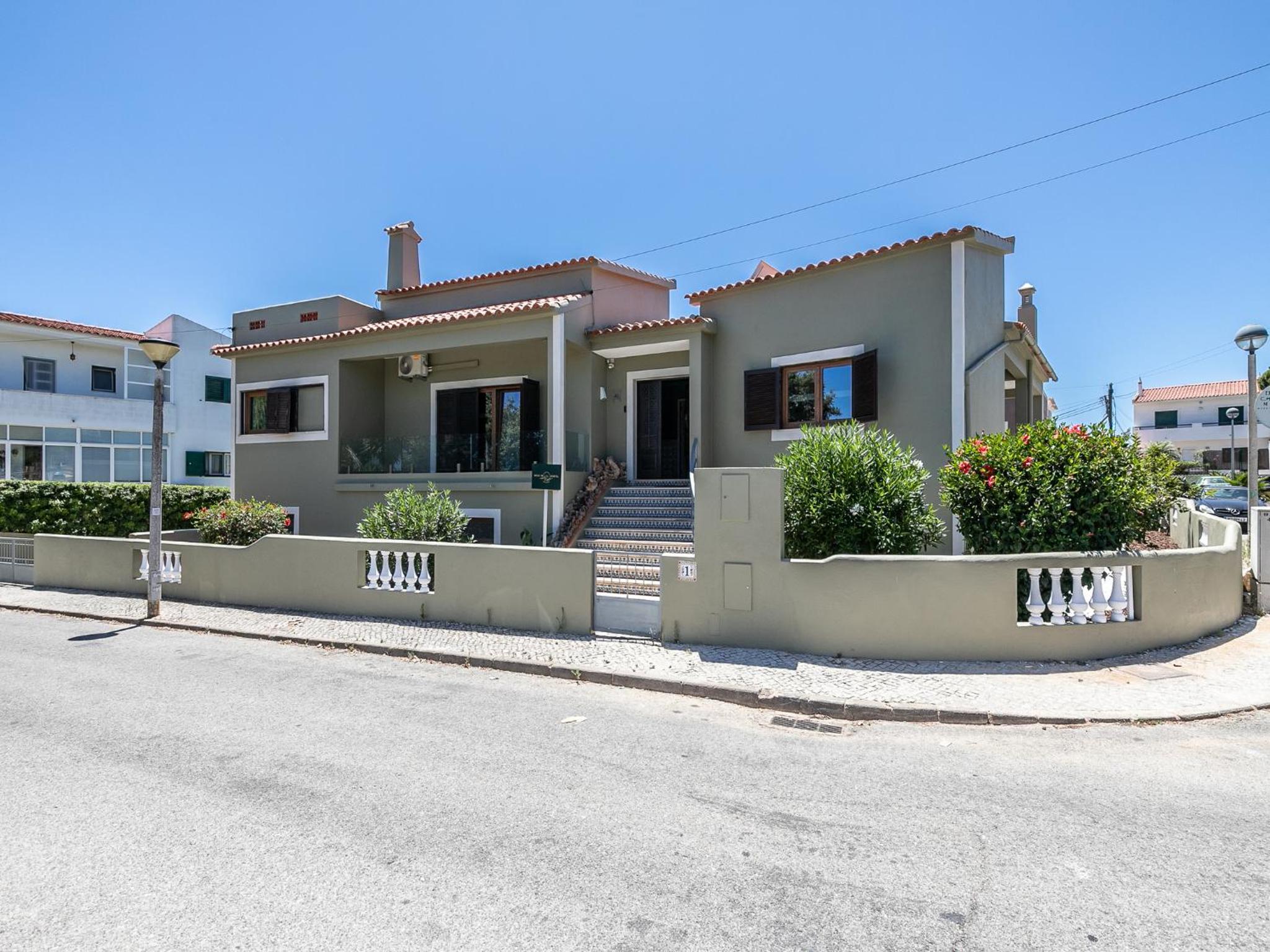 Walk in Hostel Faro Airport