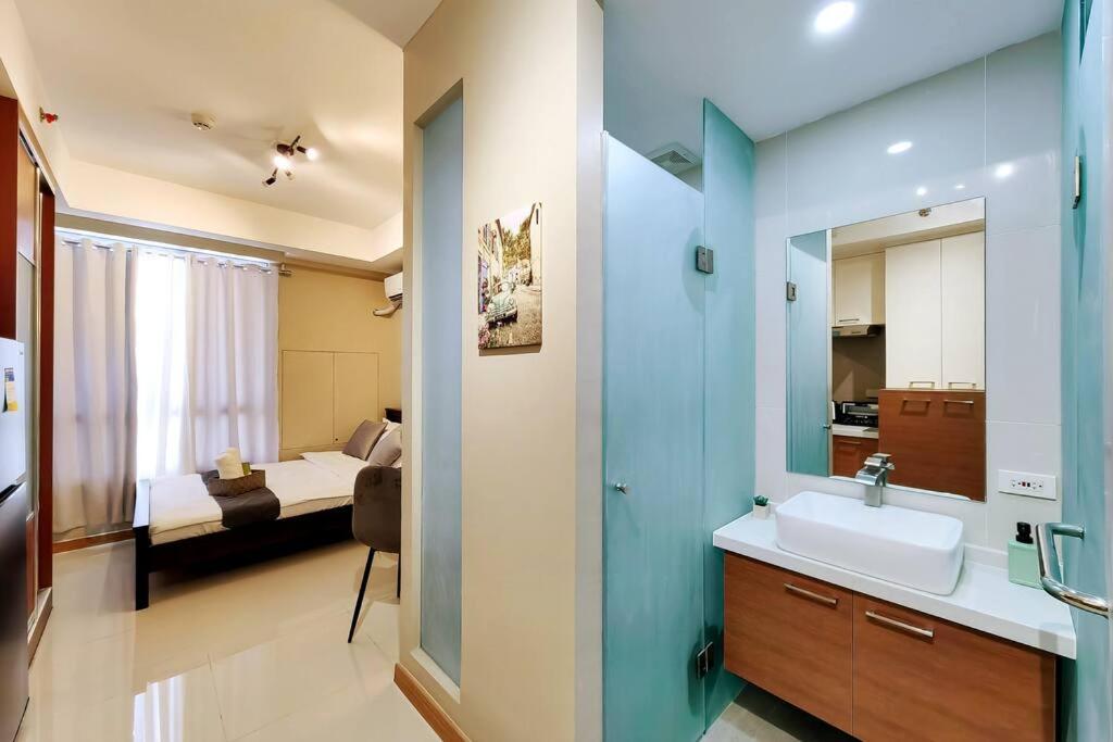 1BR Condotel Suite at Sunshine100 City Plaza #SS07