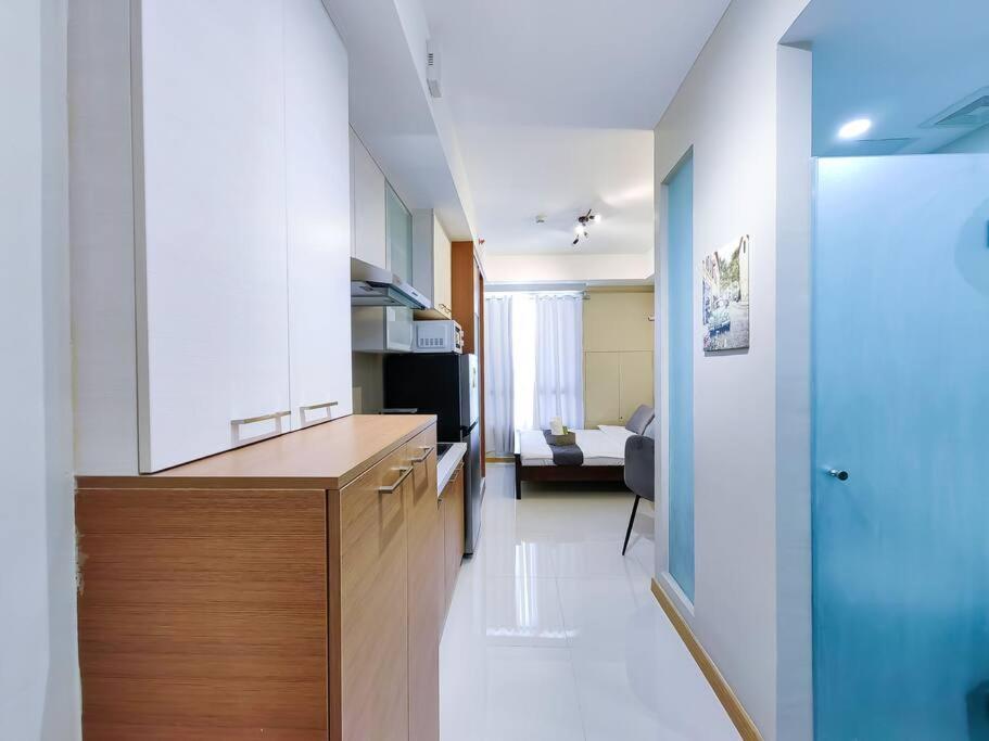 Citispace 1BR Condotel Suite at Sunshine100 City Plaza #SS07A