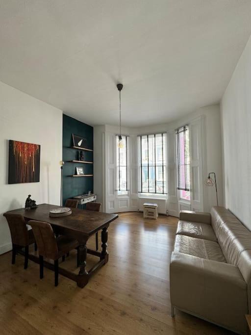 Casa Rosa, Notting Hill