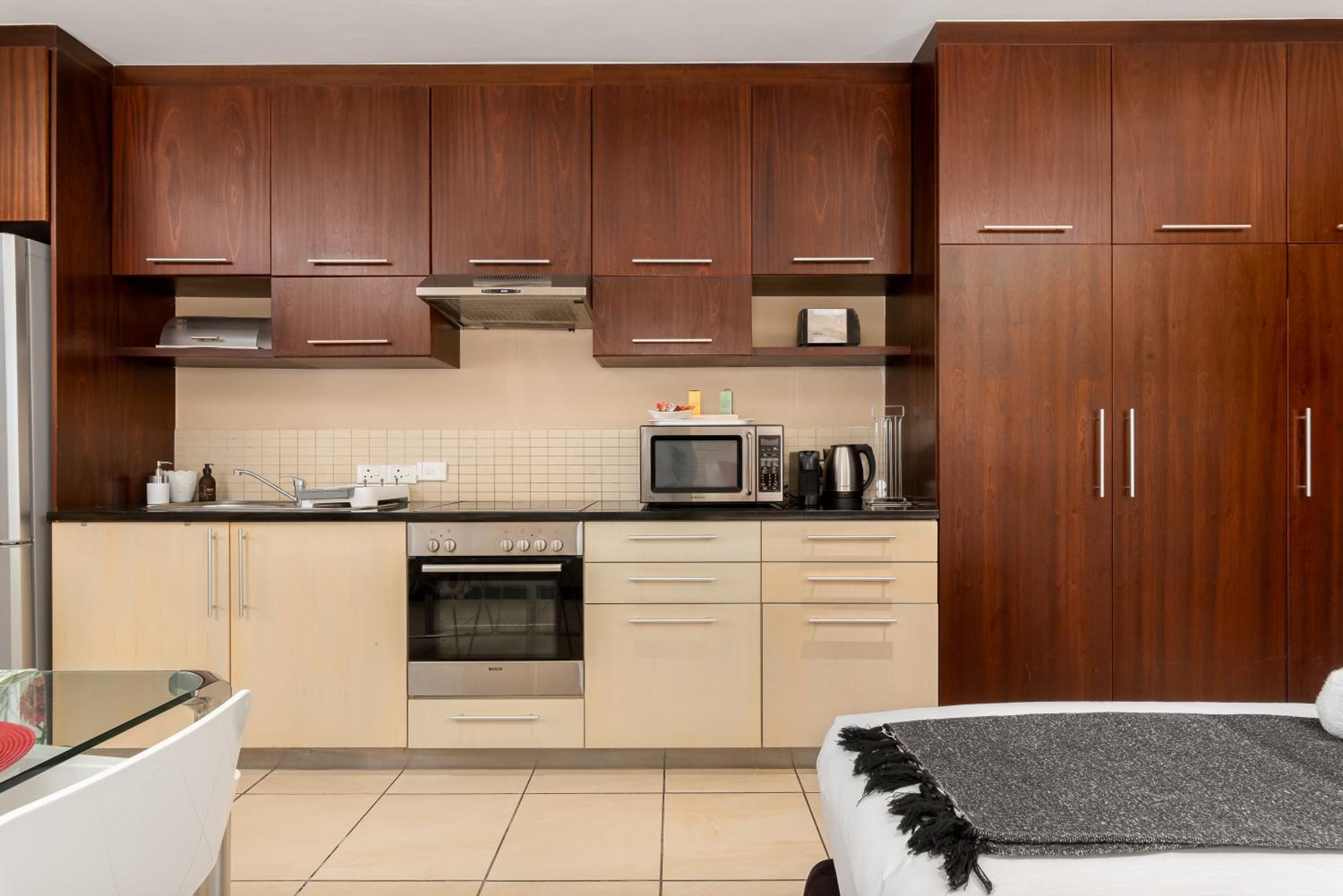Icon Apartments