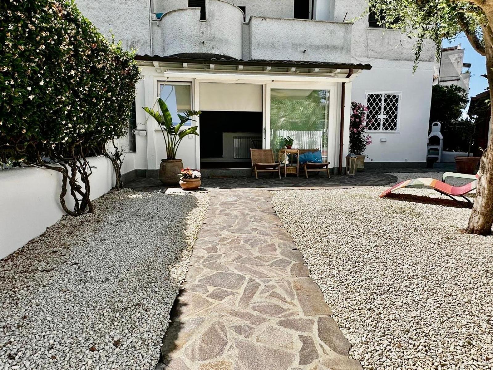 CASA MILA Pink view 4