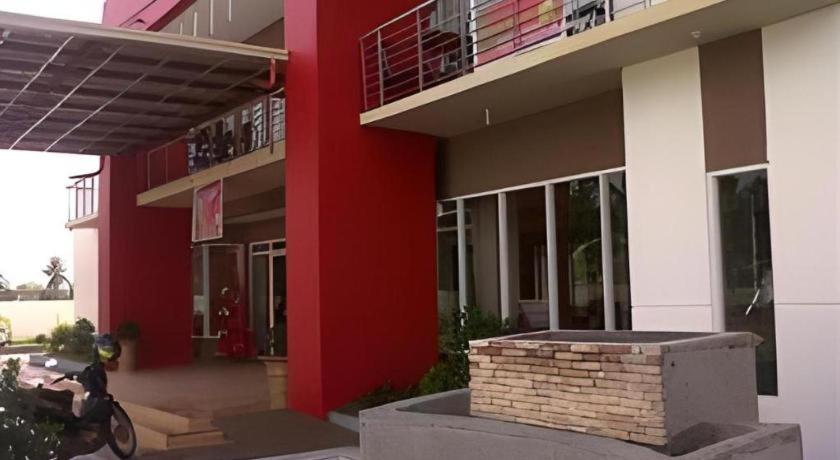 Regal Plaza Hotel