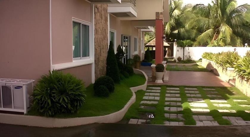 Regal Plaza Hotel