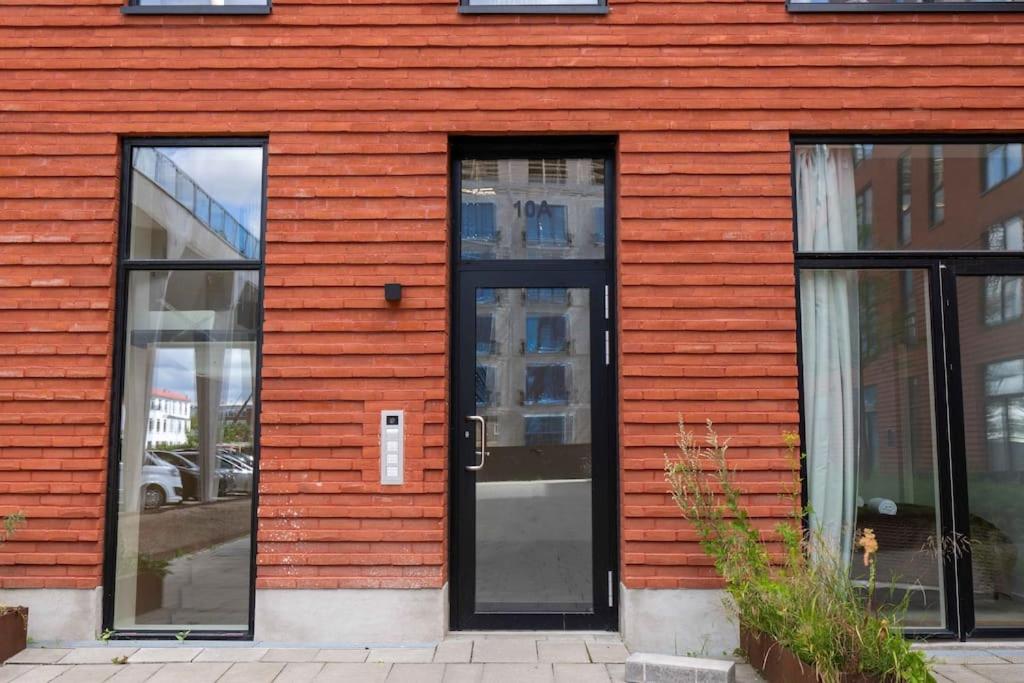 Step-Free Apartment for 8 People Near Amager Beach view 5