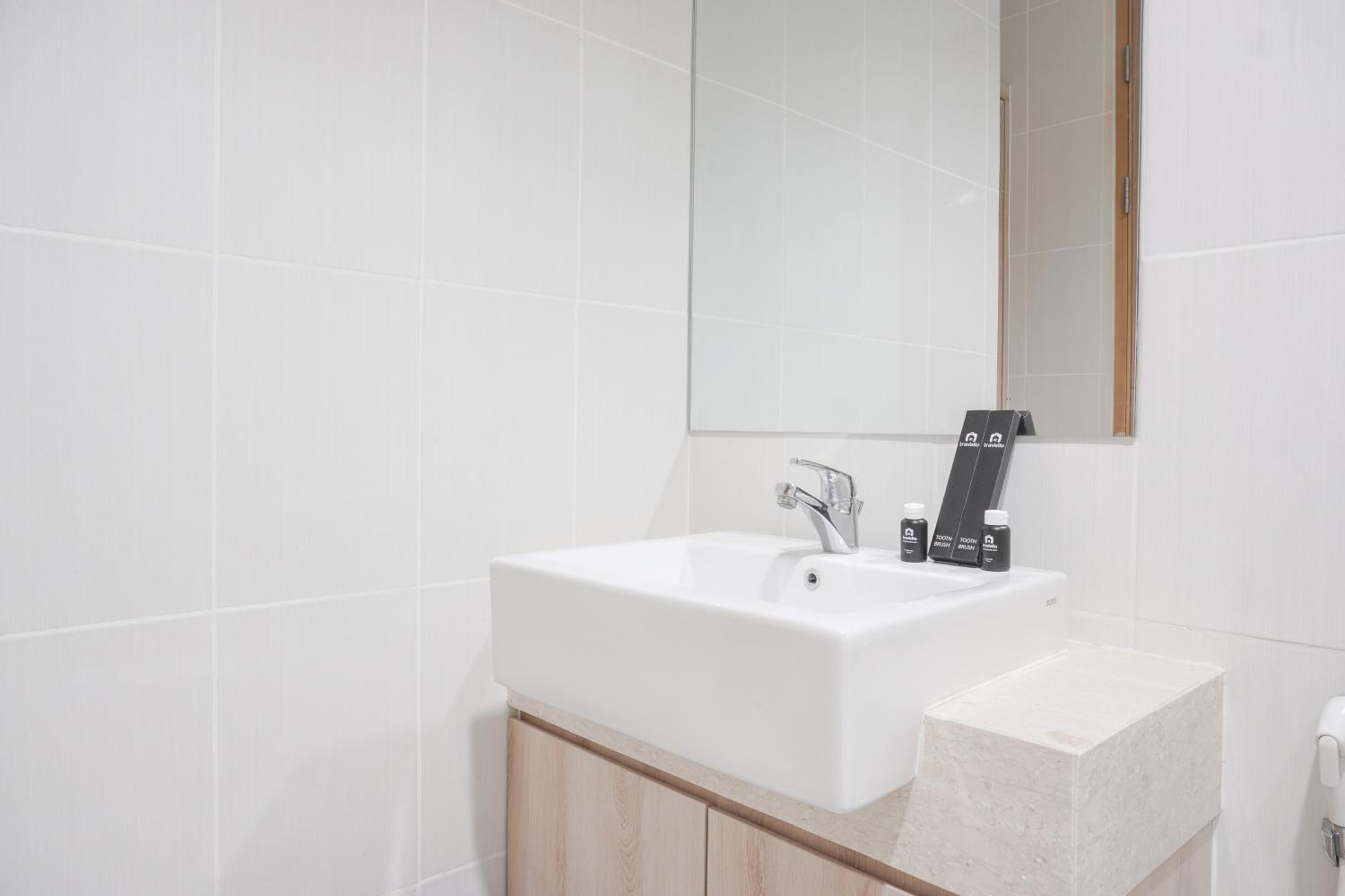 Beautiful and Cozy 2BR Samara Suites Apartment By Travelio