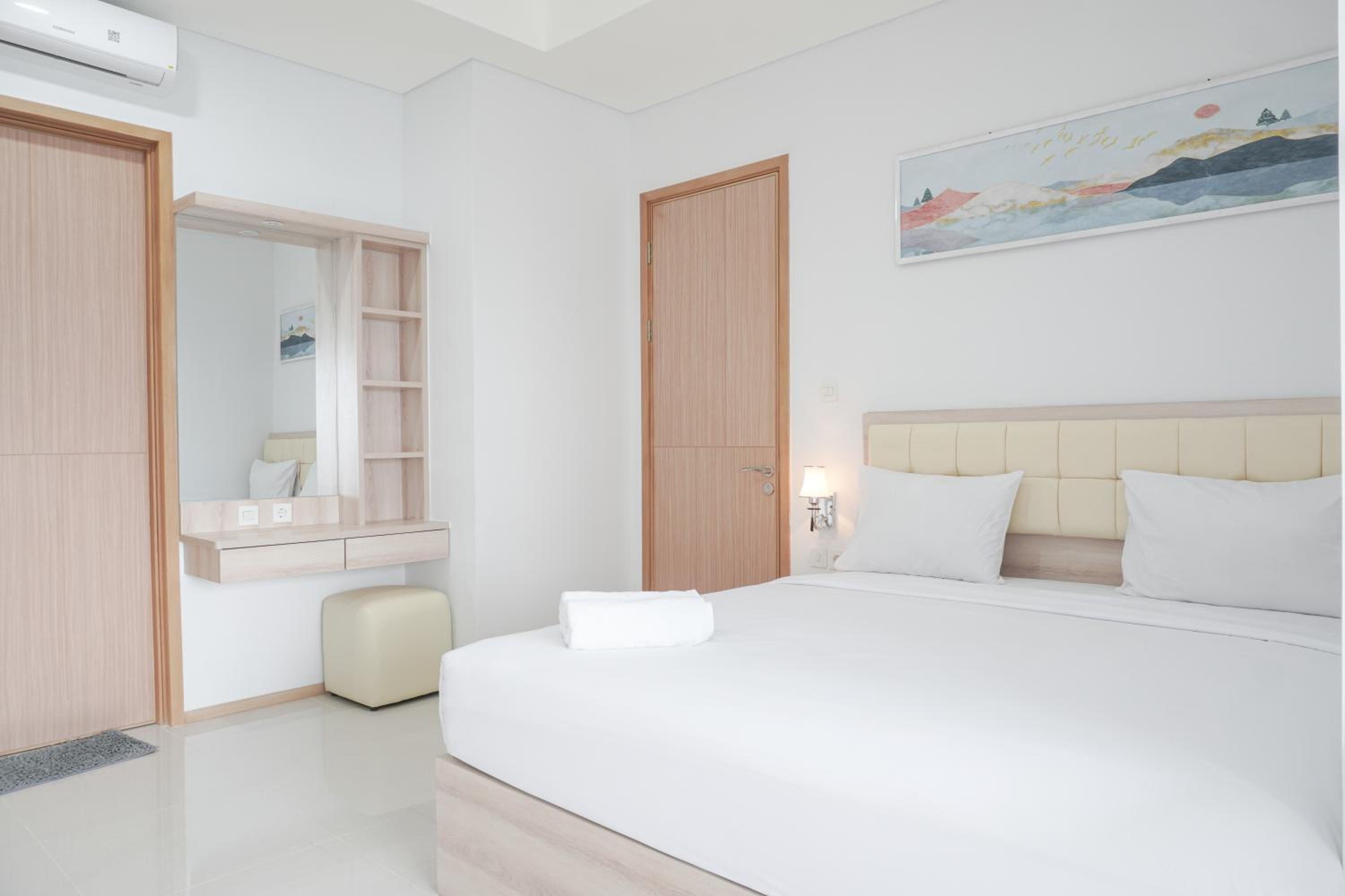 Beautiful and Cozy 2BR Samara Suites Apartment By Travelio