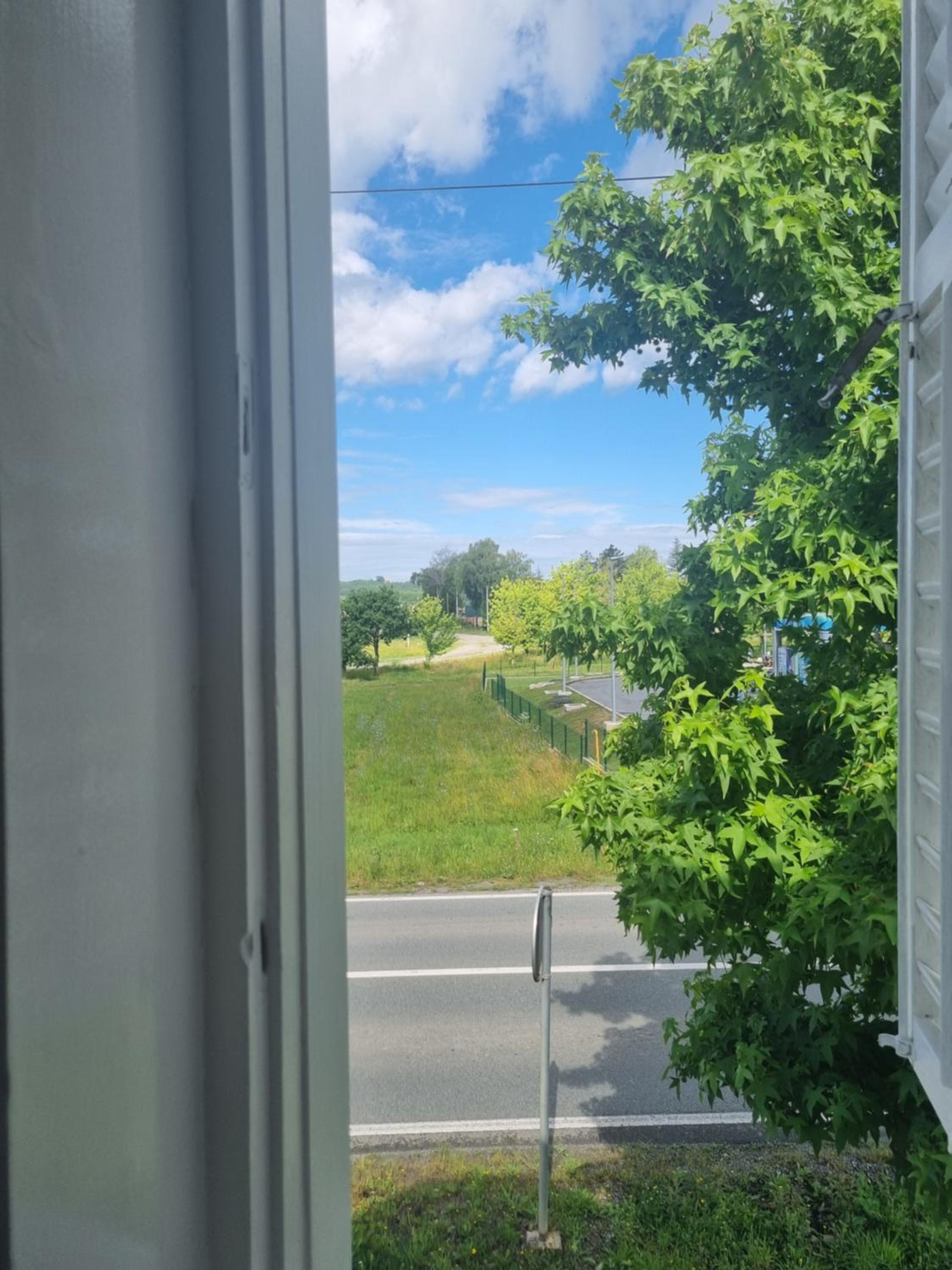 Aurora Inn