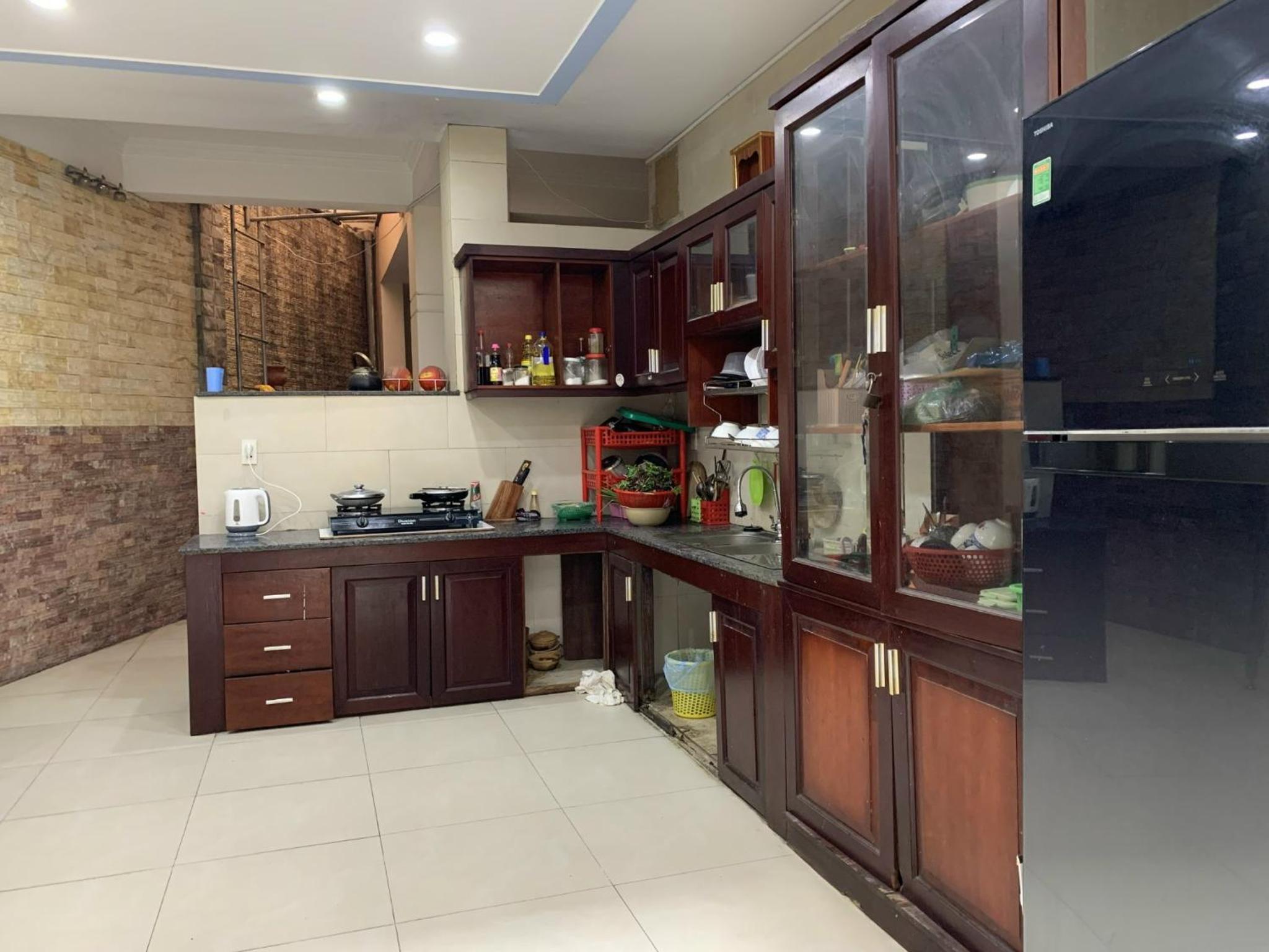 HA LONG Hotel Linh Trung Thu Duc HCMC