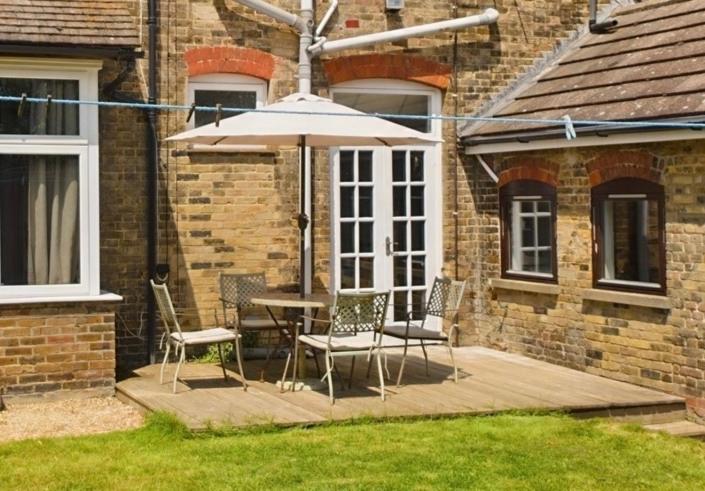 Spectacular sea view double, with exclusive bathroom & use of patio and bike store view 5