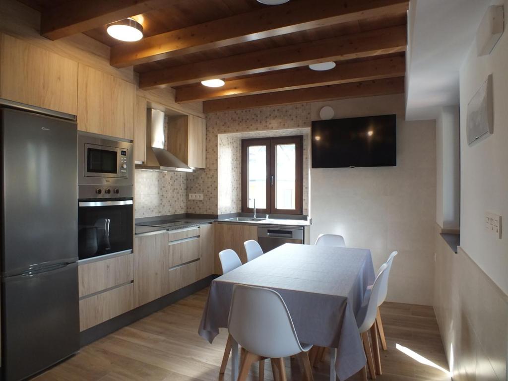 Apartamentos Rurales Torre de la Alcandra - 3 llaves - Asturias