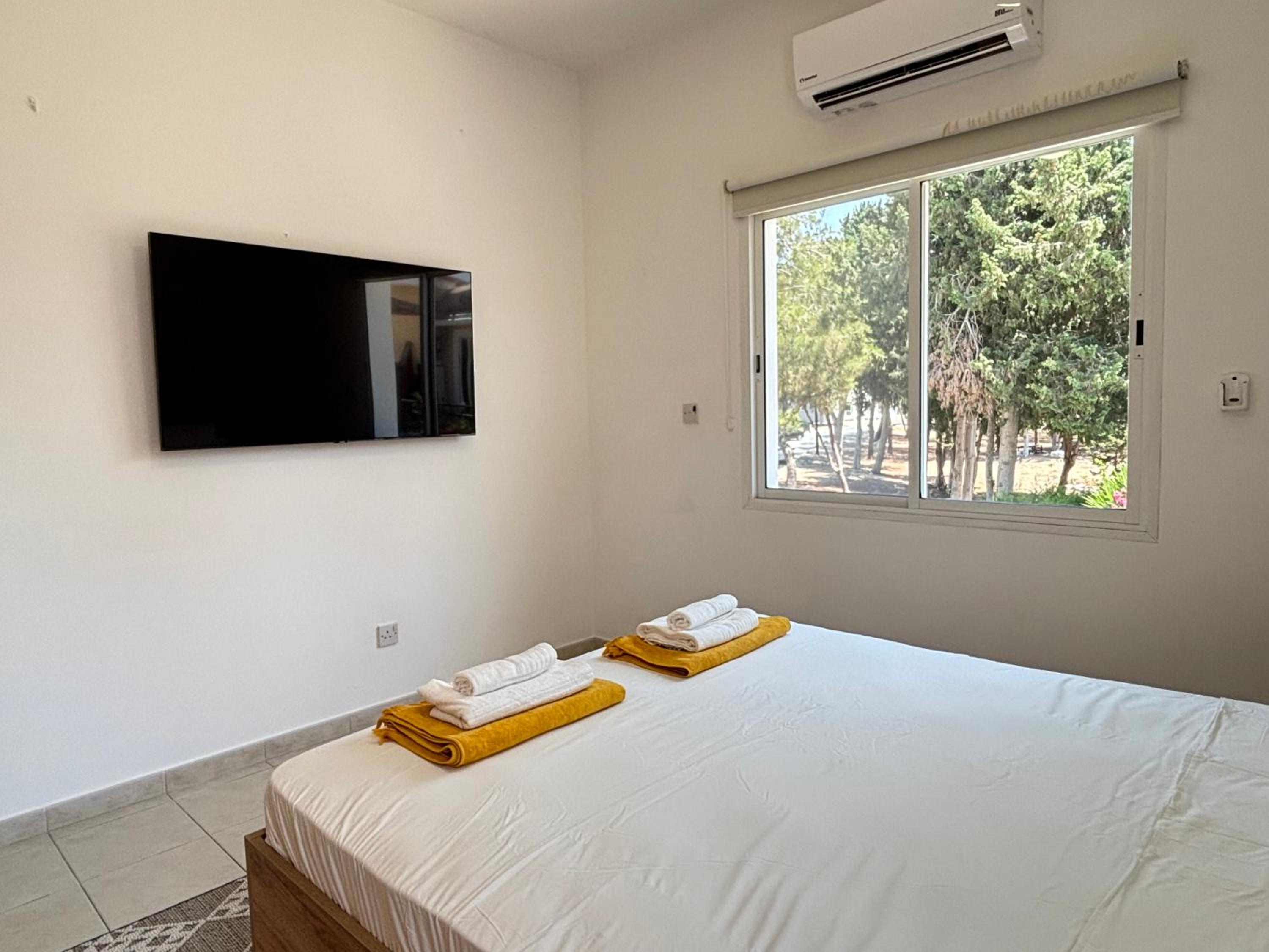 Stylish One Bedroom Apartment at Paphos Harbour