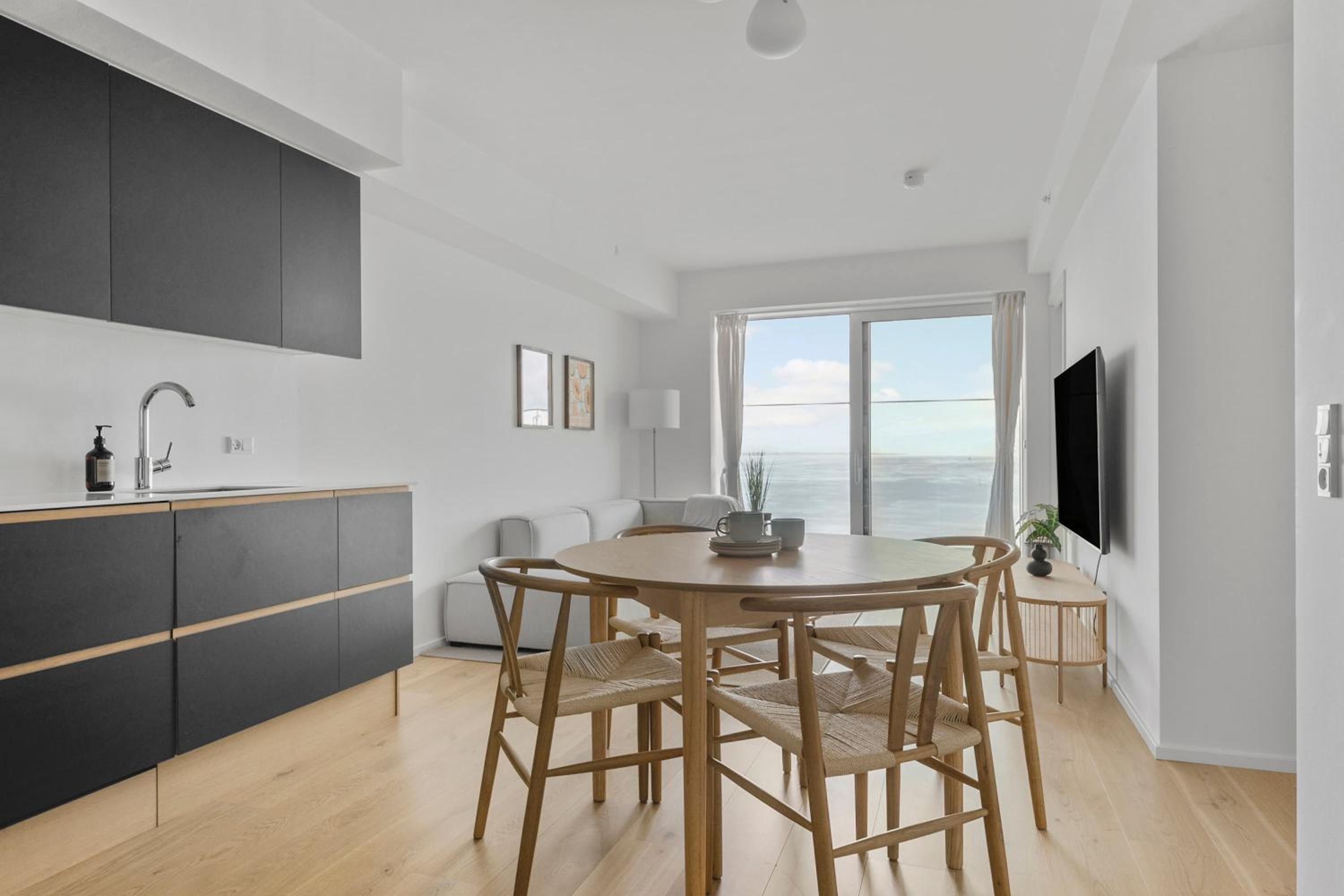 Endless ocean views with private balcony