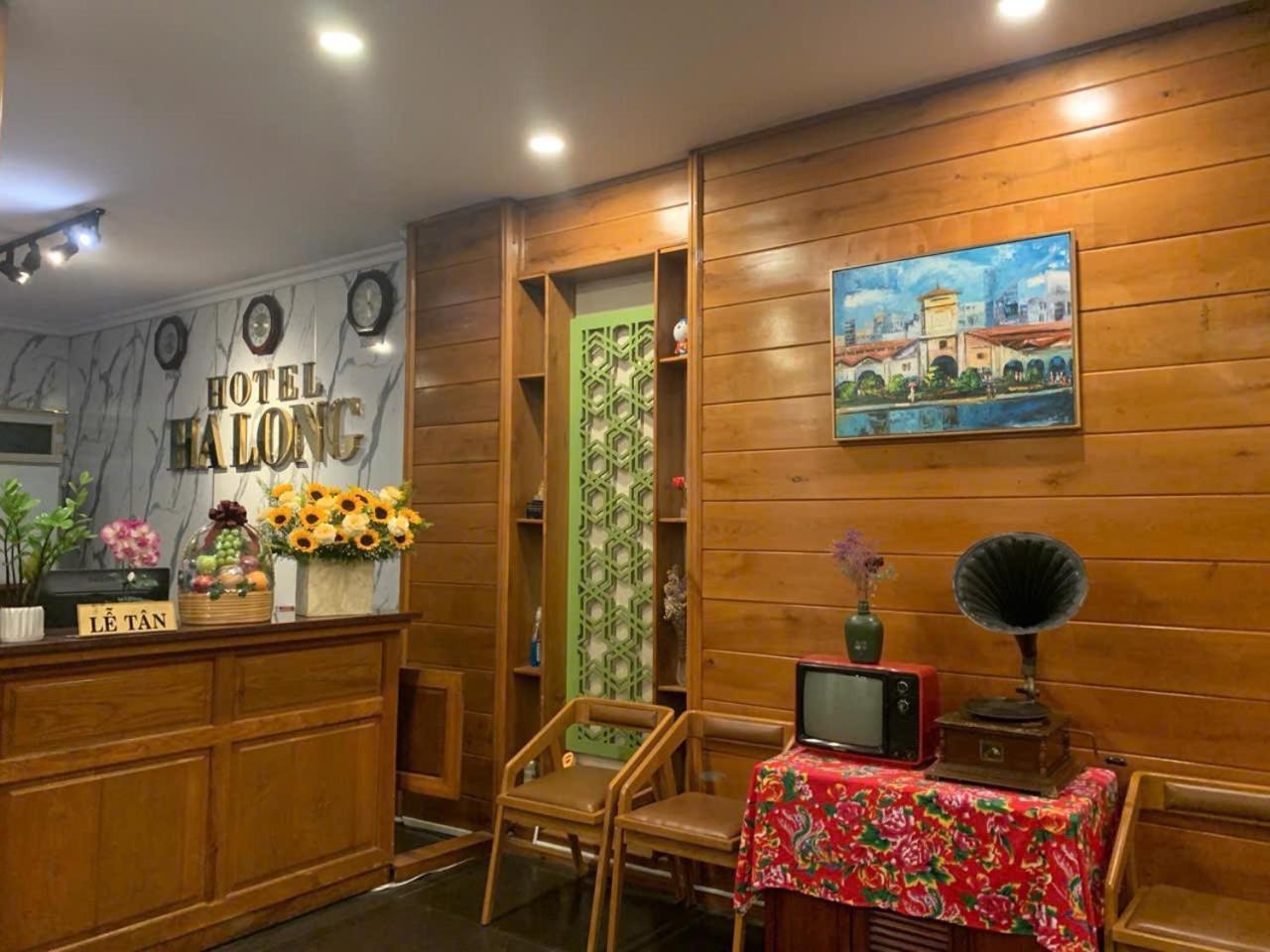 HA LONG Hotel Linh Trung Thu Duc HCMC