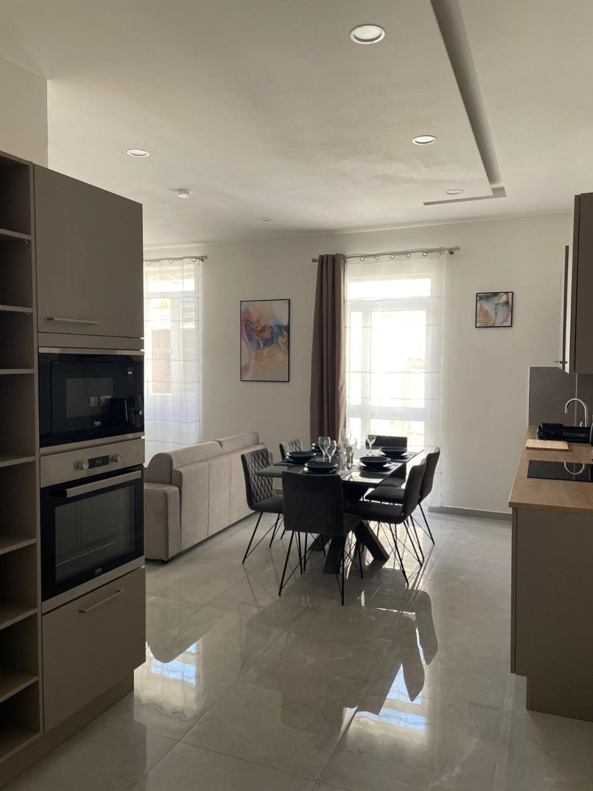 St Helen Apartments view 4