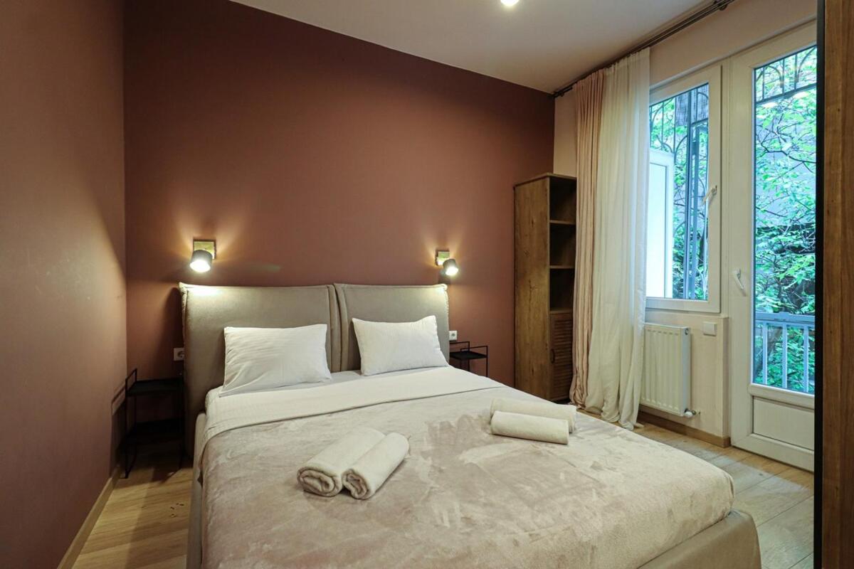 Stylish 2BR Apt in Vake Central Tbilisi By Wehost view 3