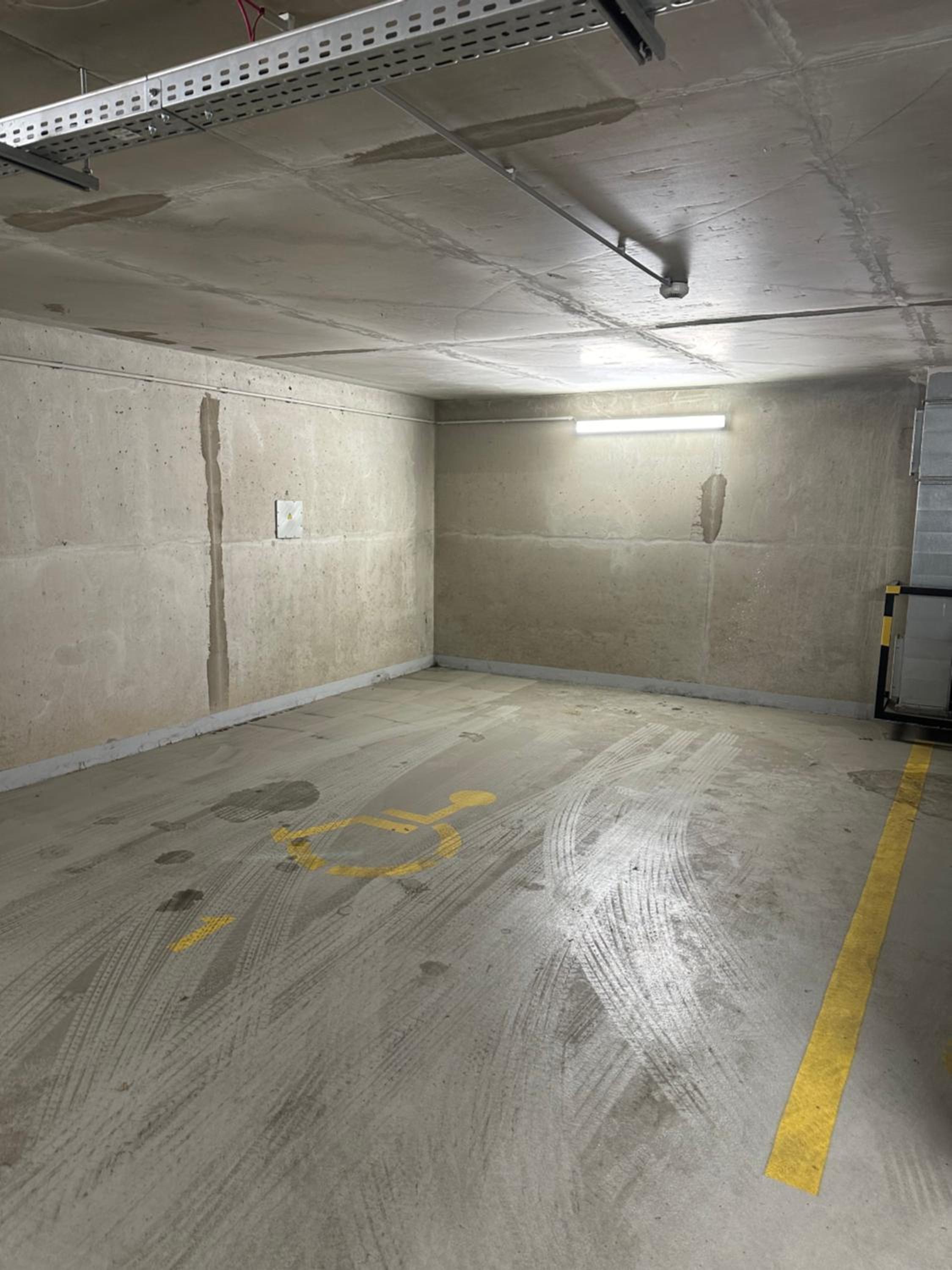 Design apartment near City Park with free parking view 2