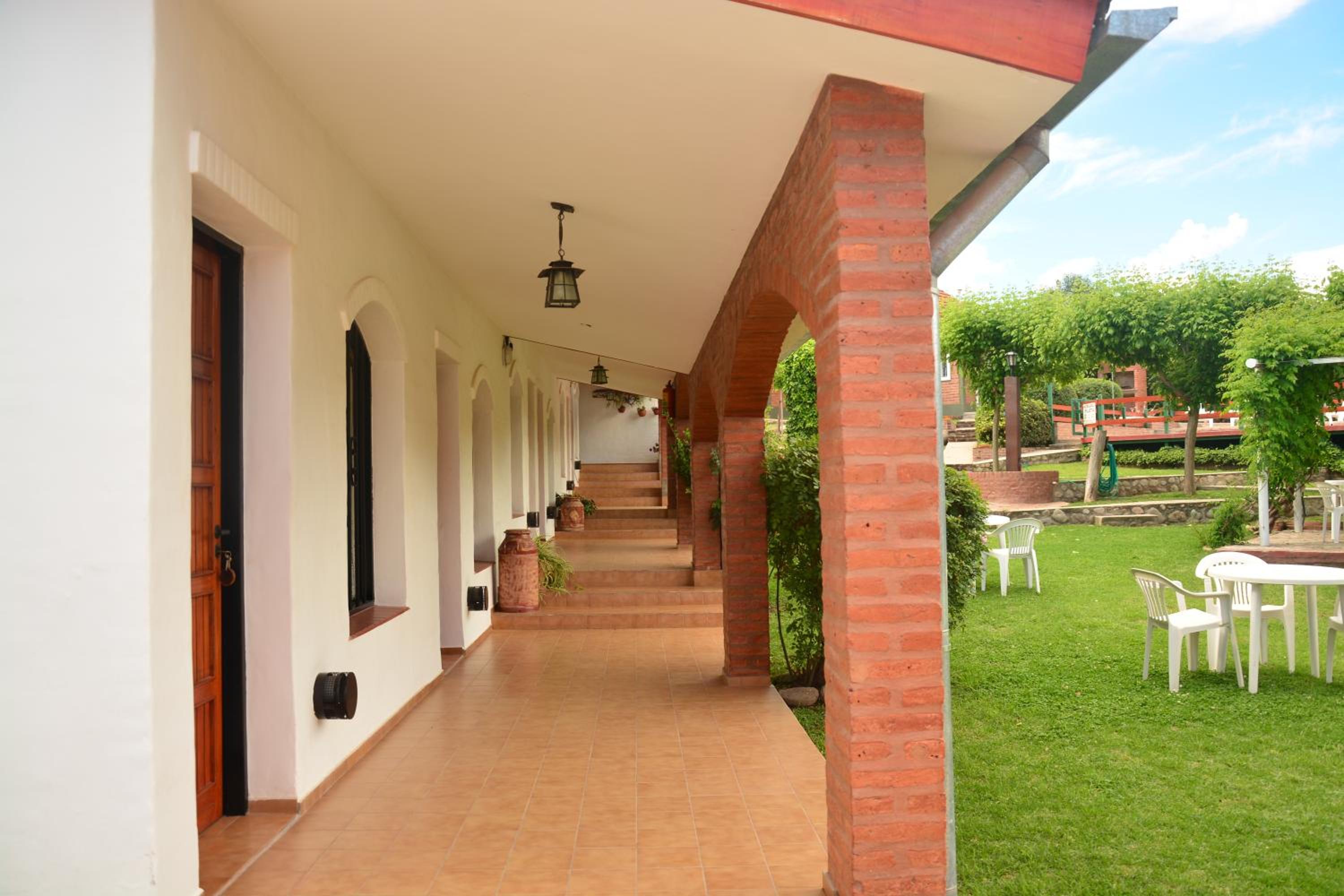 Apart Cabañas La Estancia