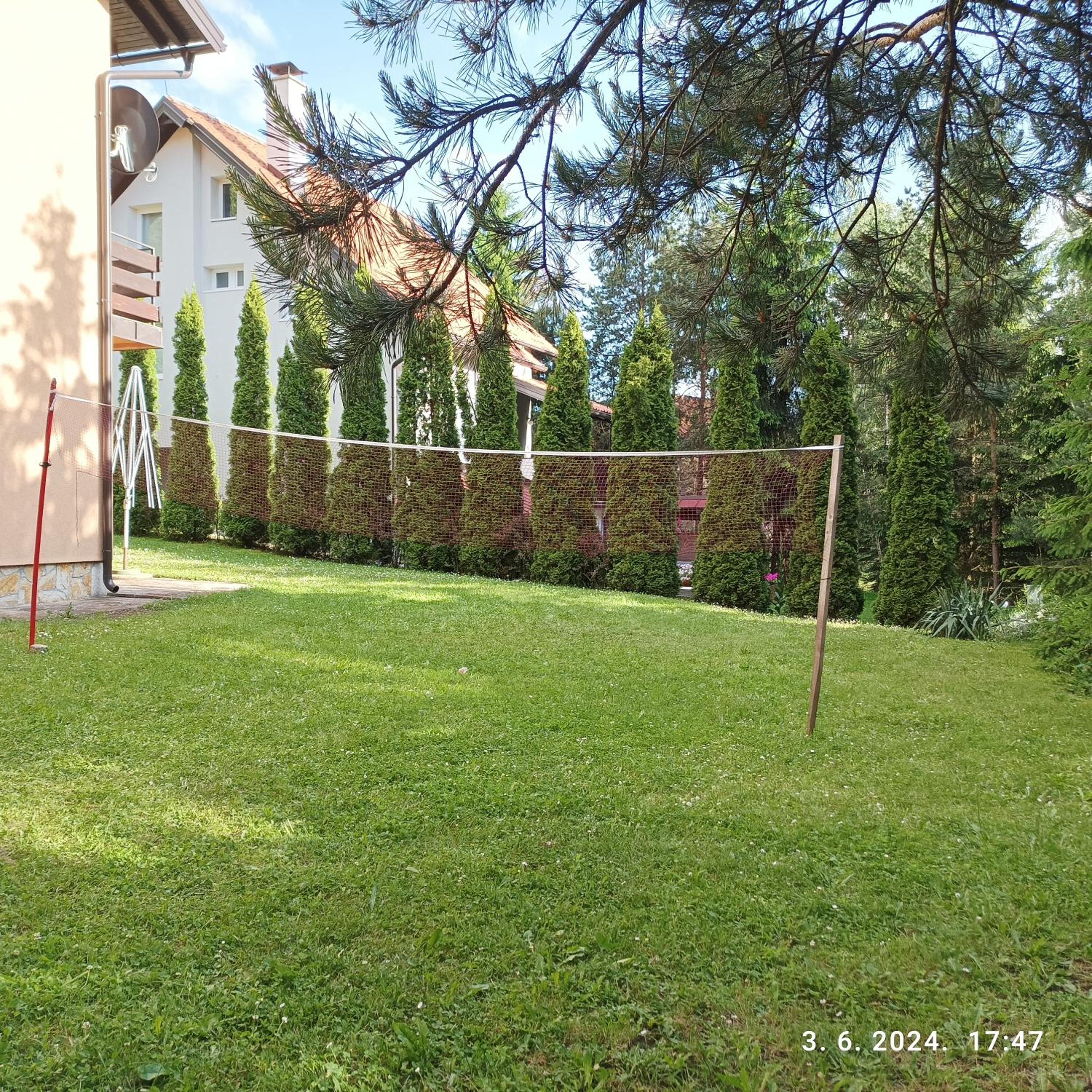 Photo 52