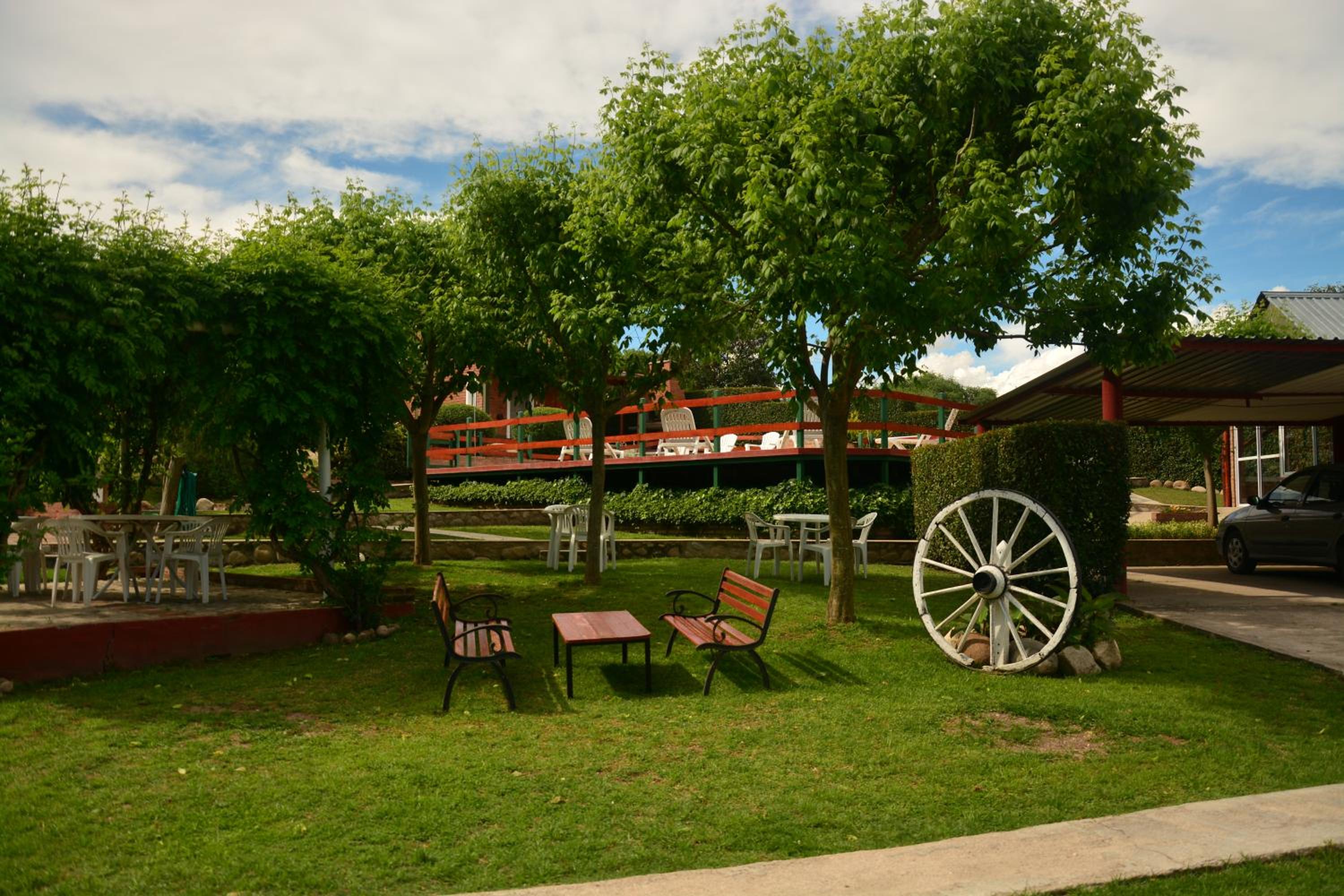 Apart Cabañas La Estancia