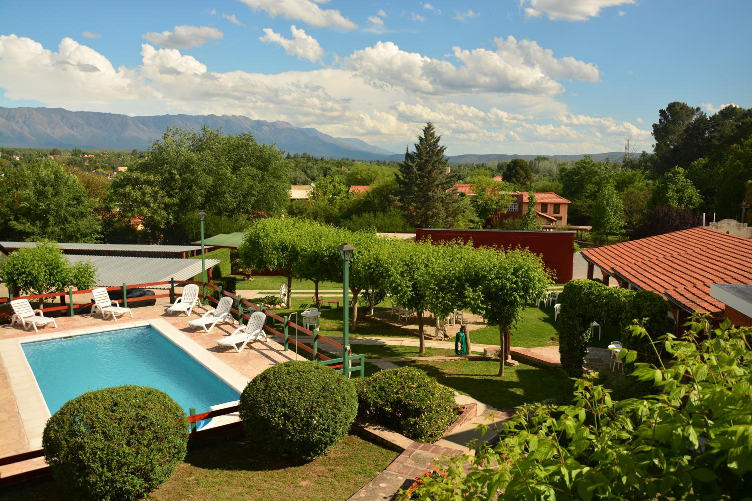 Apart Cabañas La Estancia
