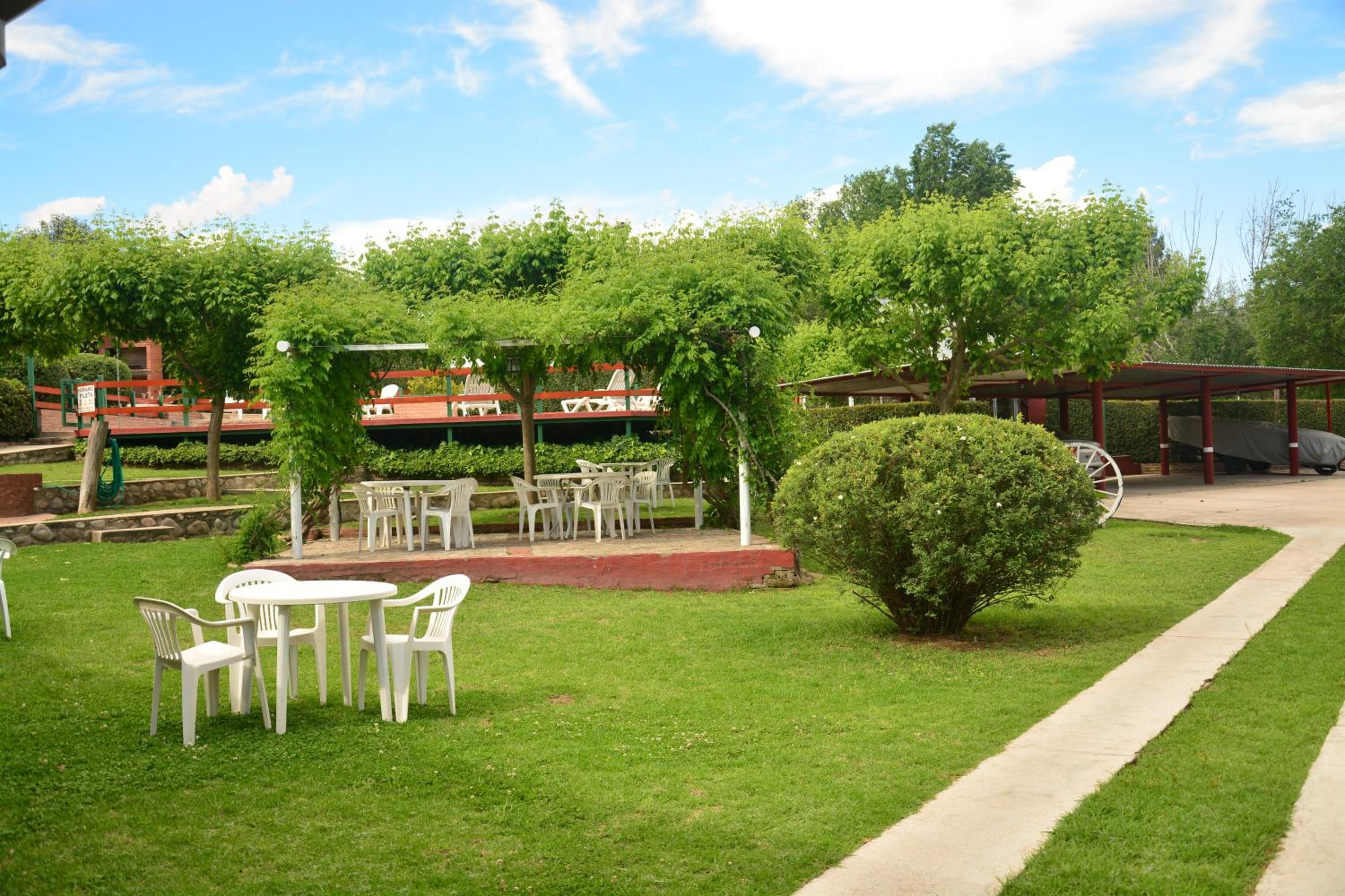 Apart Cabañas La Estancia