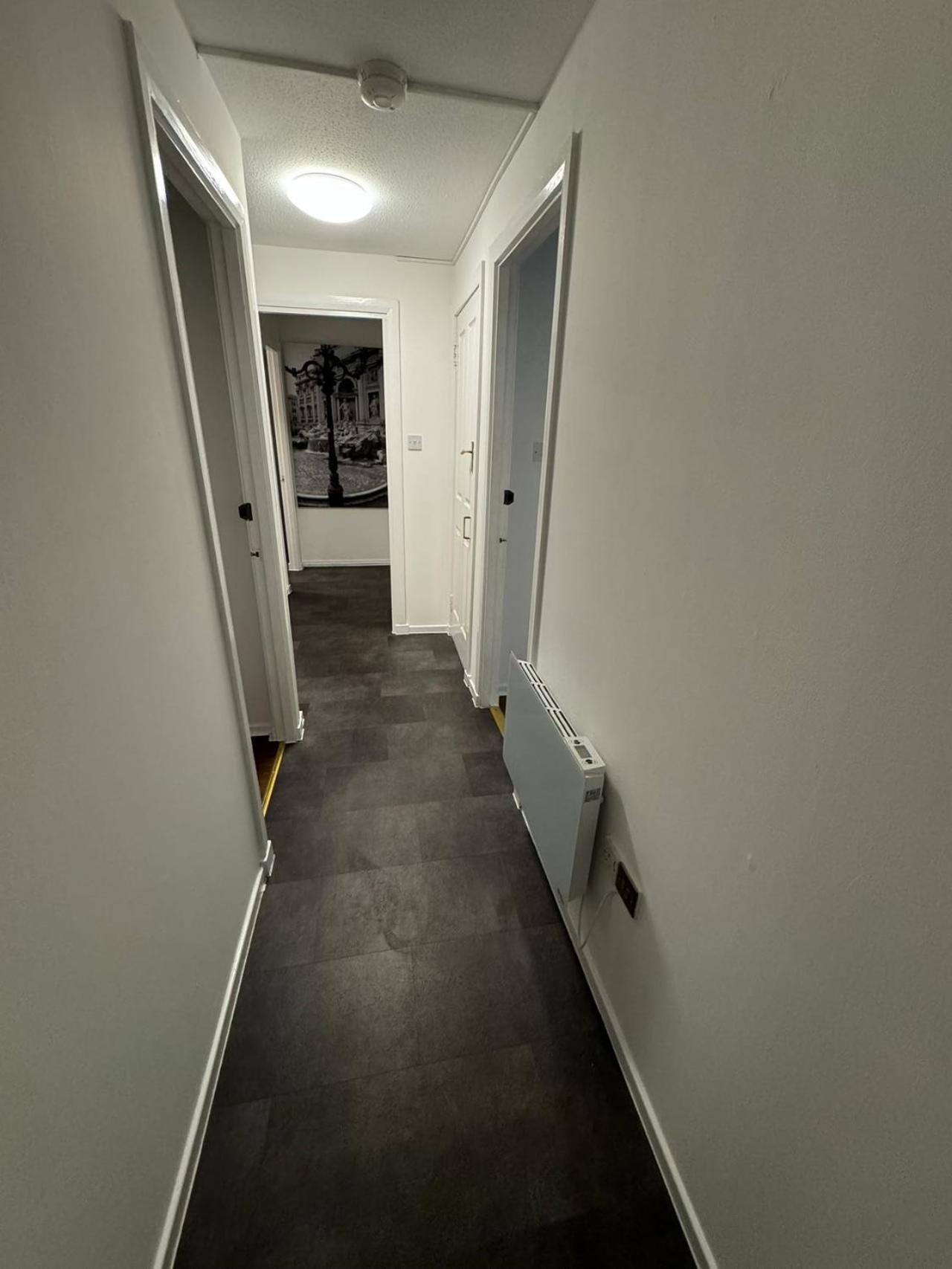 Two bedroom flat close to meadows with free parking by parking permit