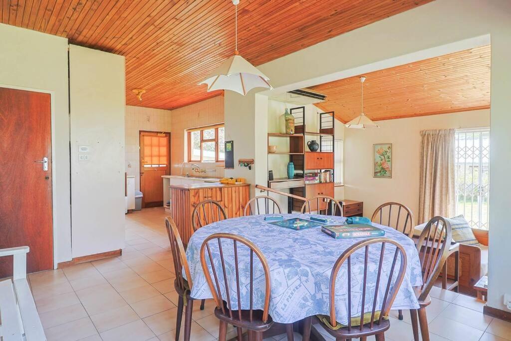 3 Bedroom home in Voelklip view 4